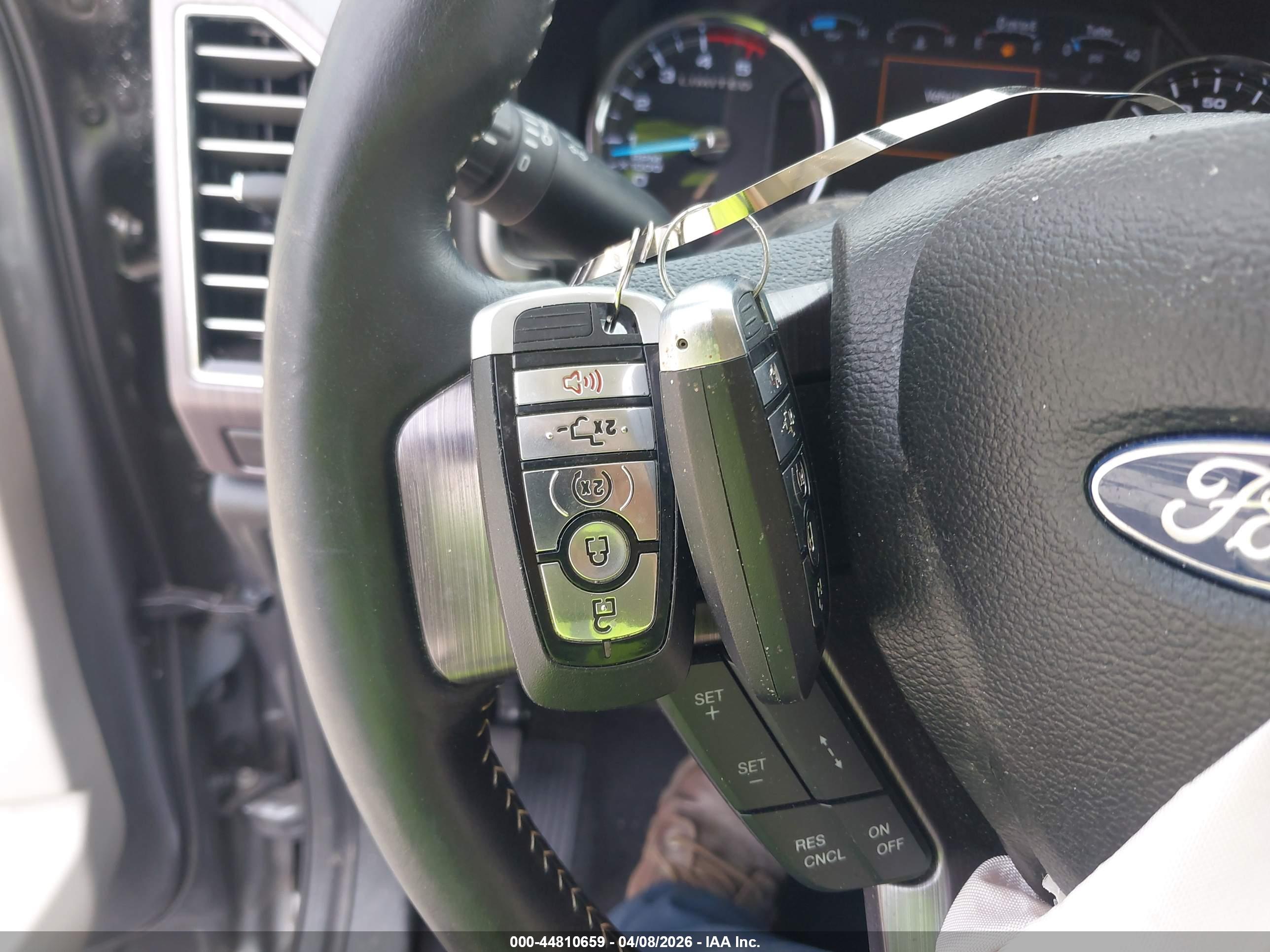 FORD F-350 image 11