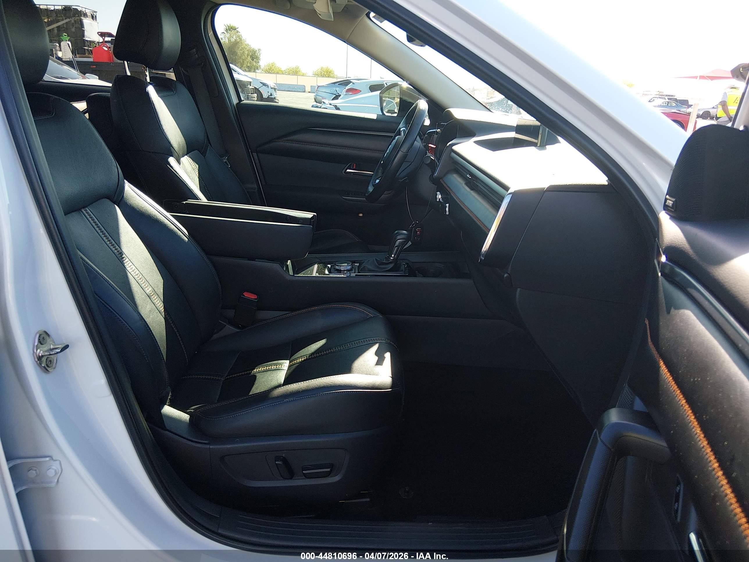 MAZDA CX-50 image 5