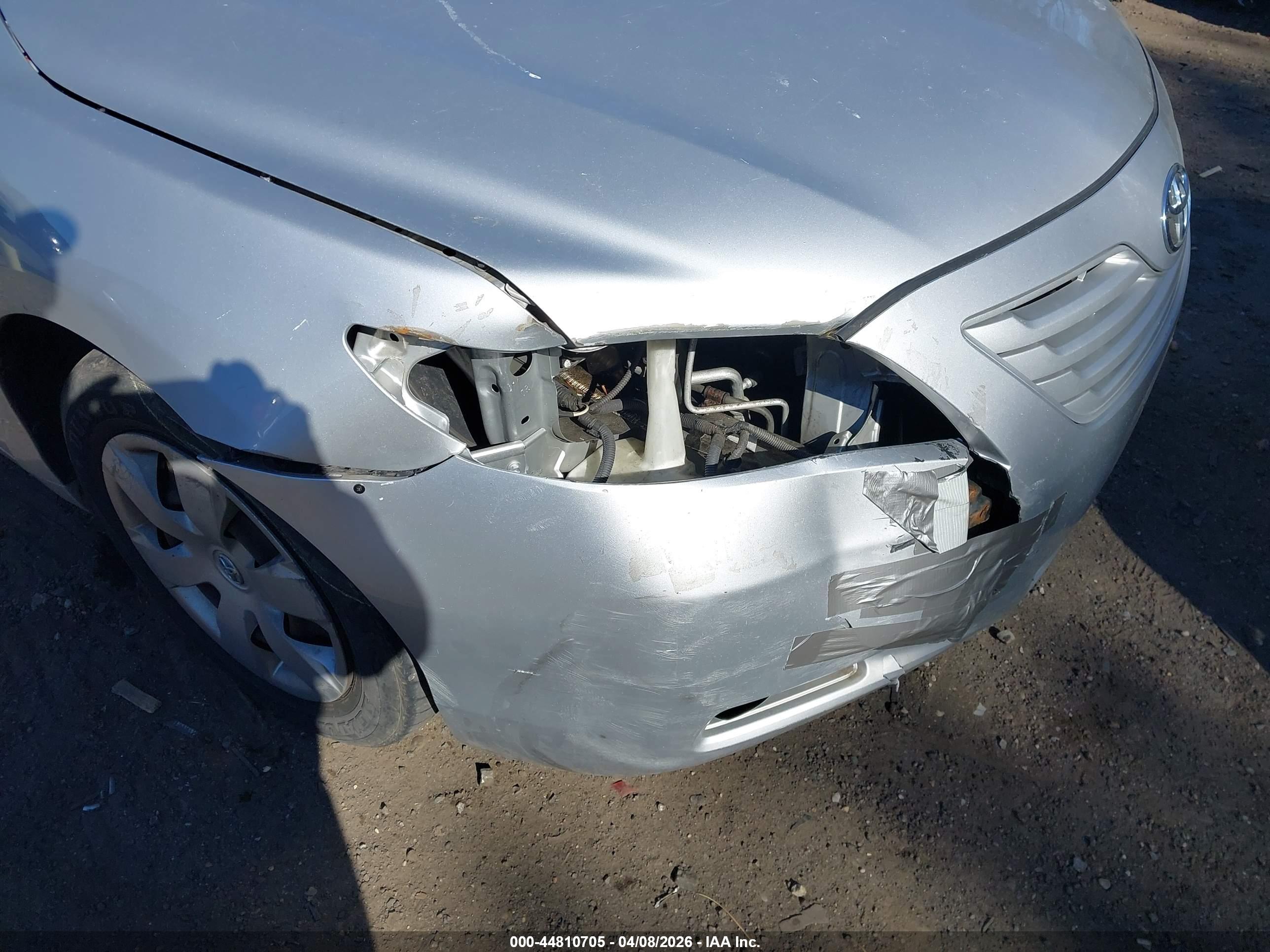 TOYOTA CAMRY image 6