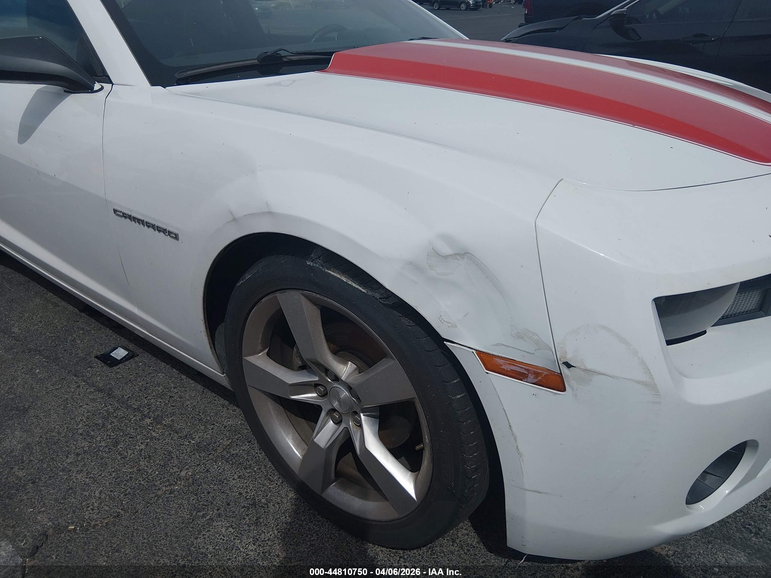 CHEVROLET CAMARO image 6