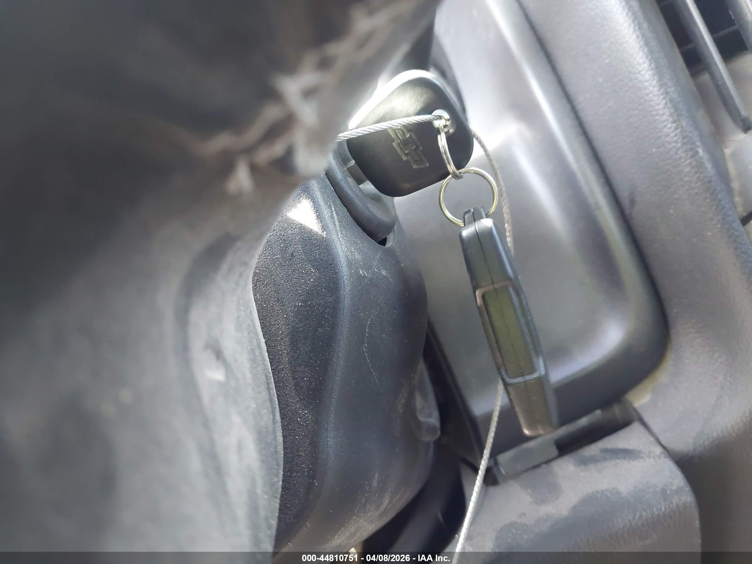 CHEVROLET SILVERADO image 11