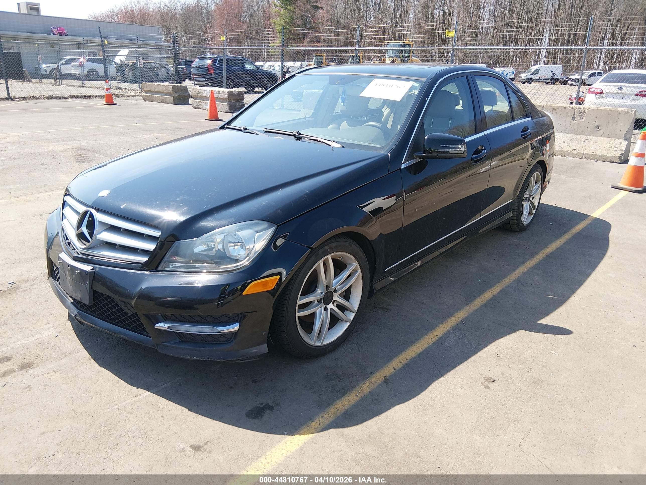 MERCEDES-BENZ C image 2