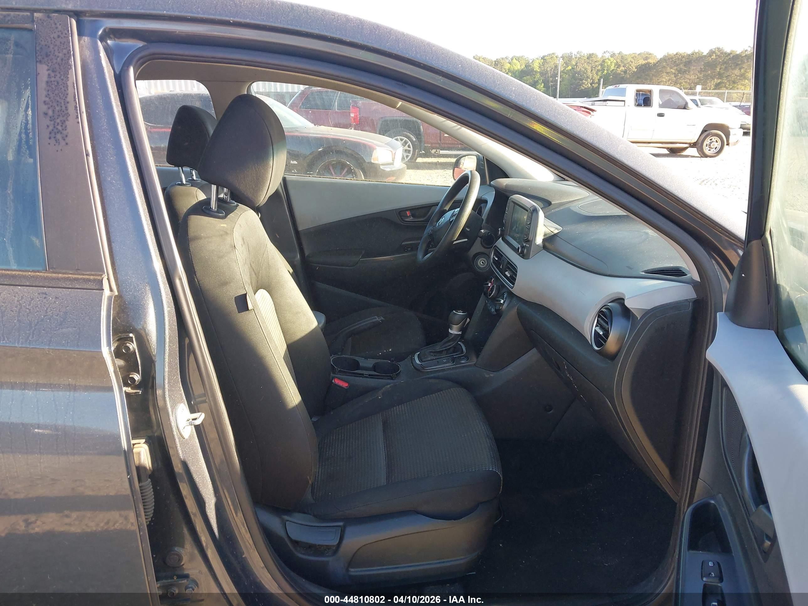HYUNDAI KONA image 5