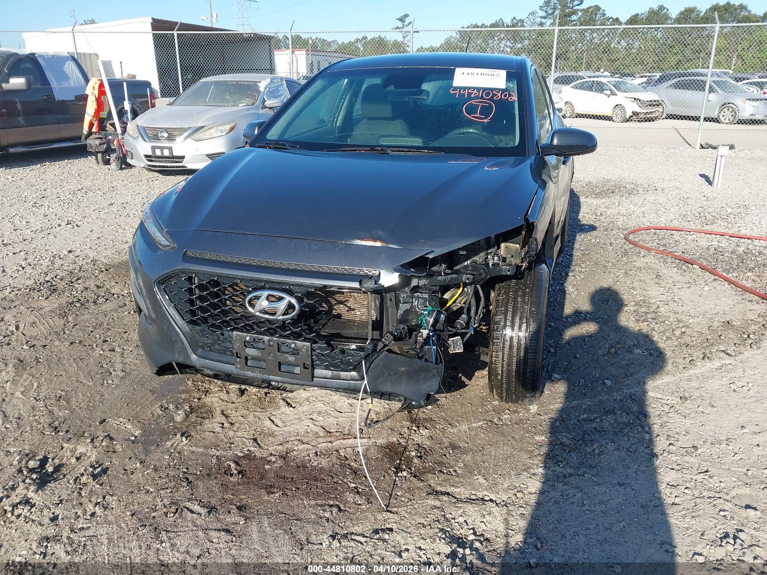 HYUNDAI KONA image 6