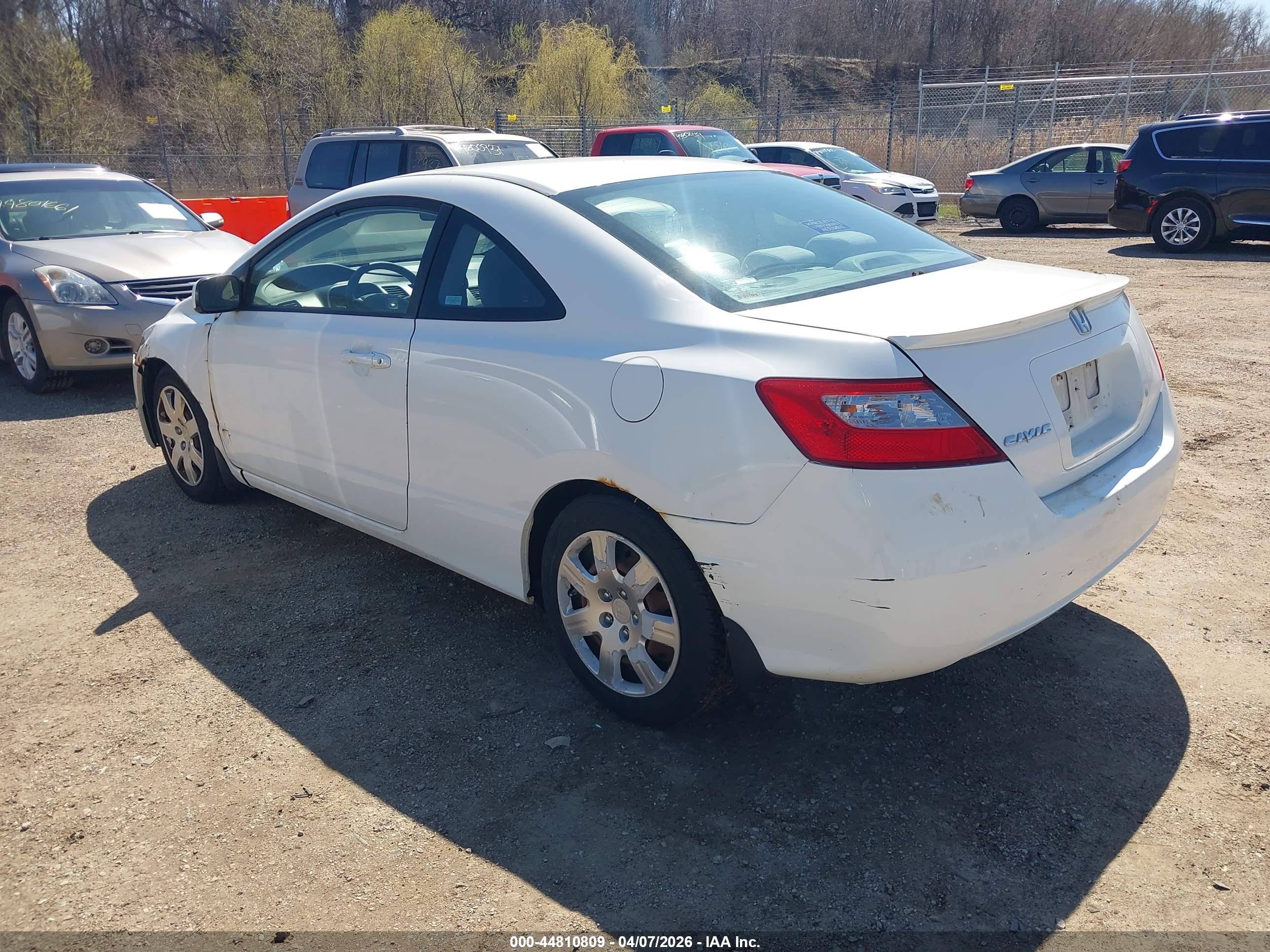 HONDA CIVIC image 3