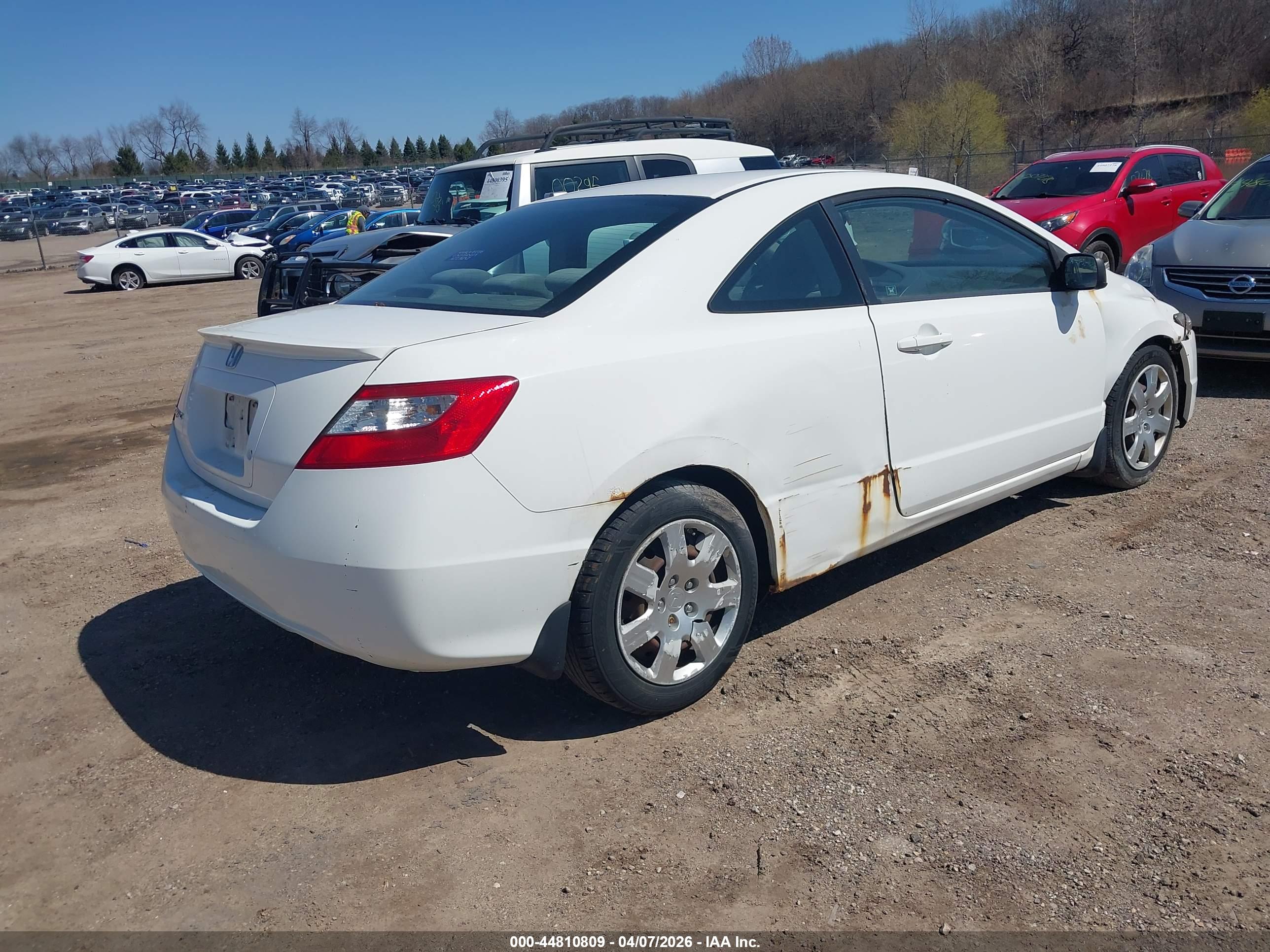 HONDA CIVIC image 4