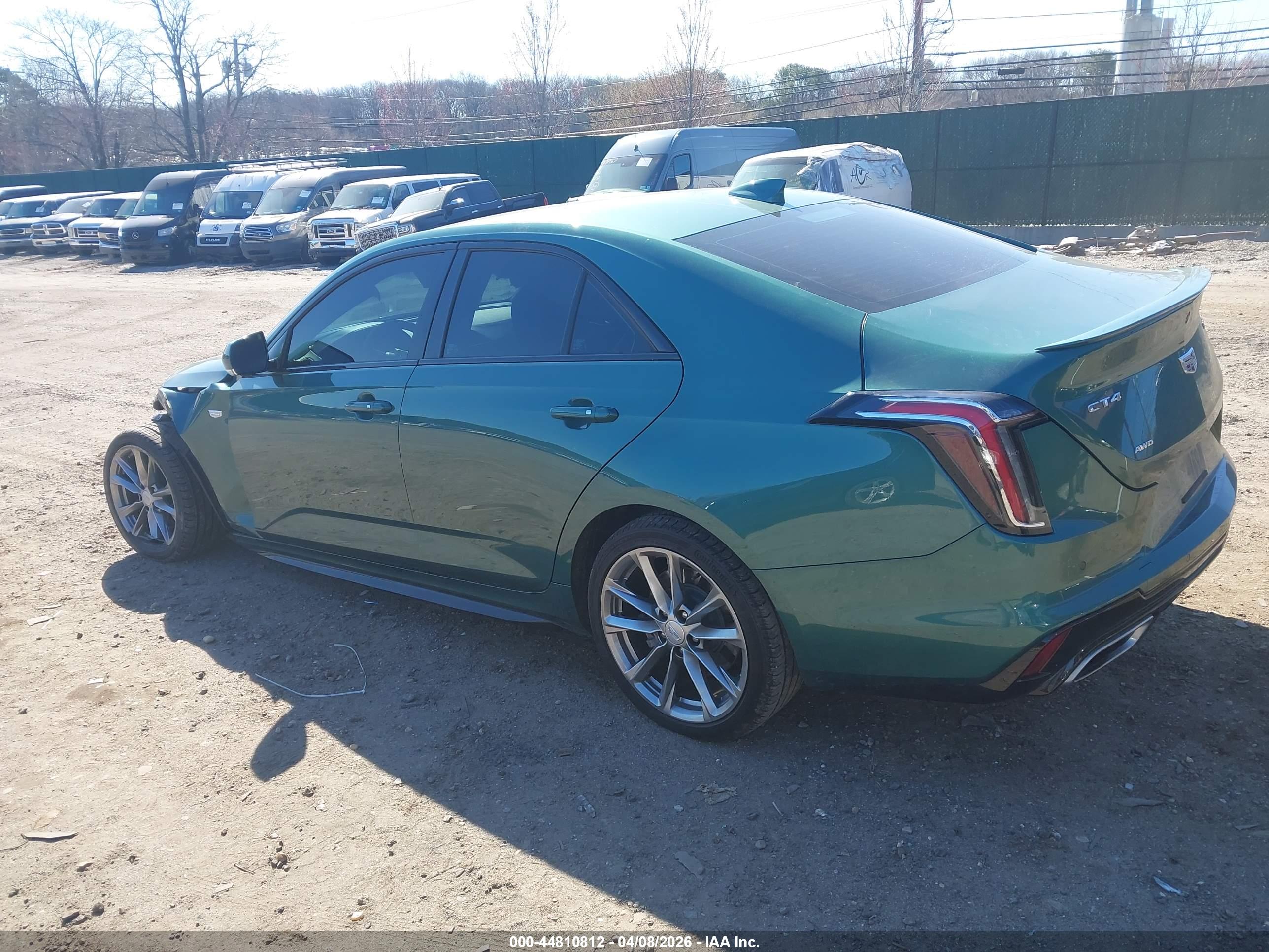 CADILLAC CT4 image 3