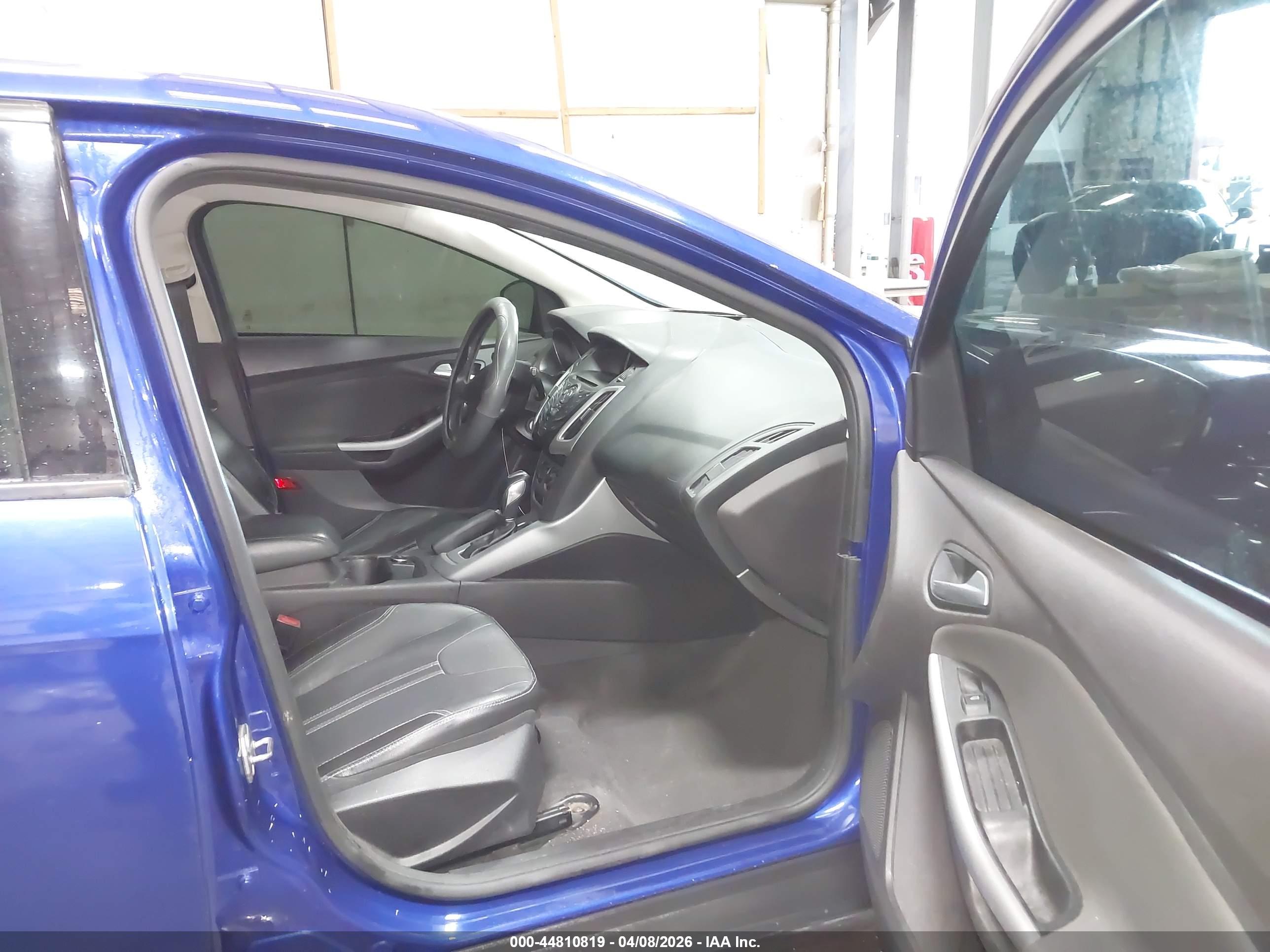 FORD FOCUS image 5