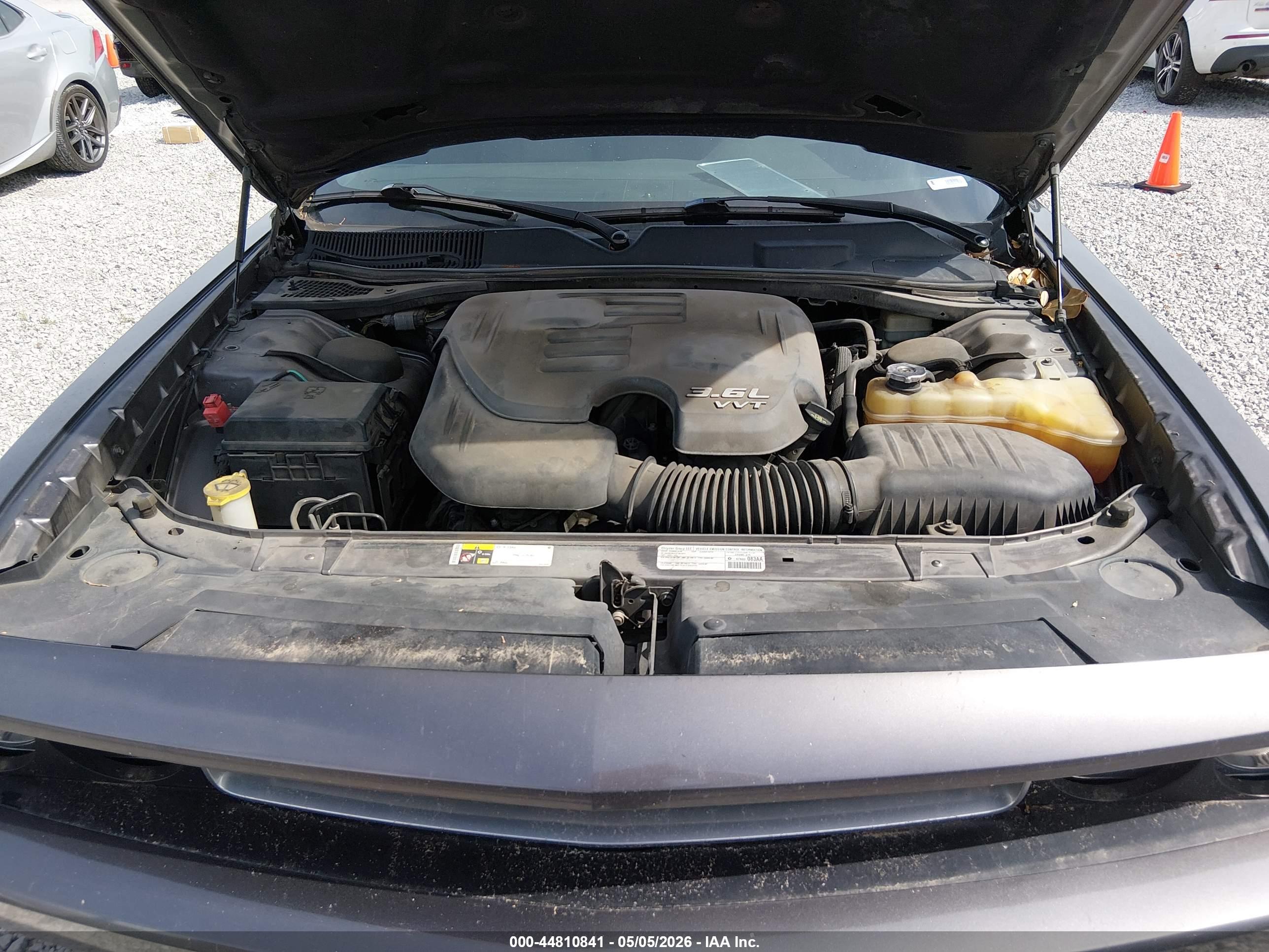 DODGE CHALLENGER image 10