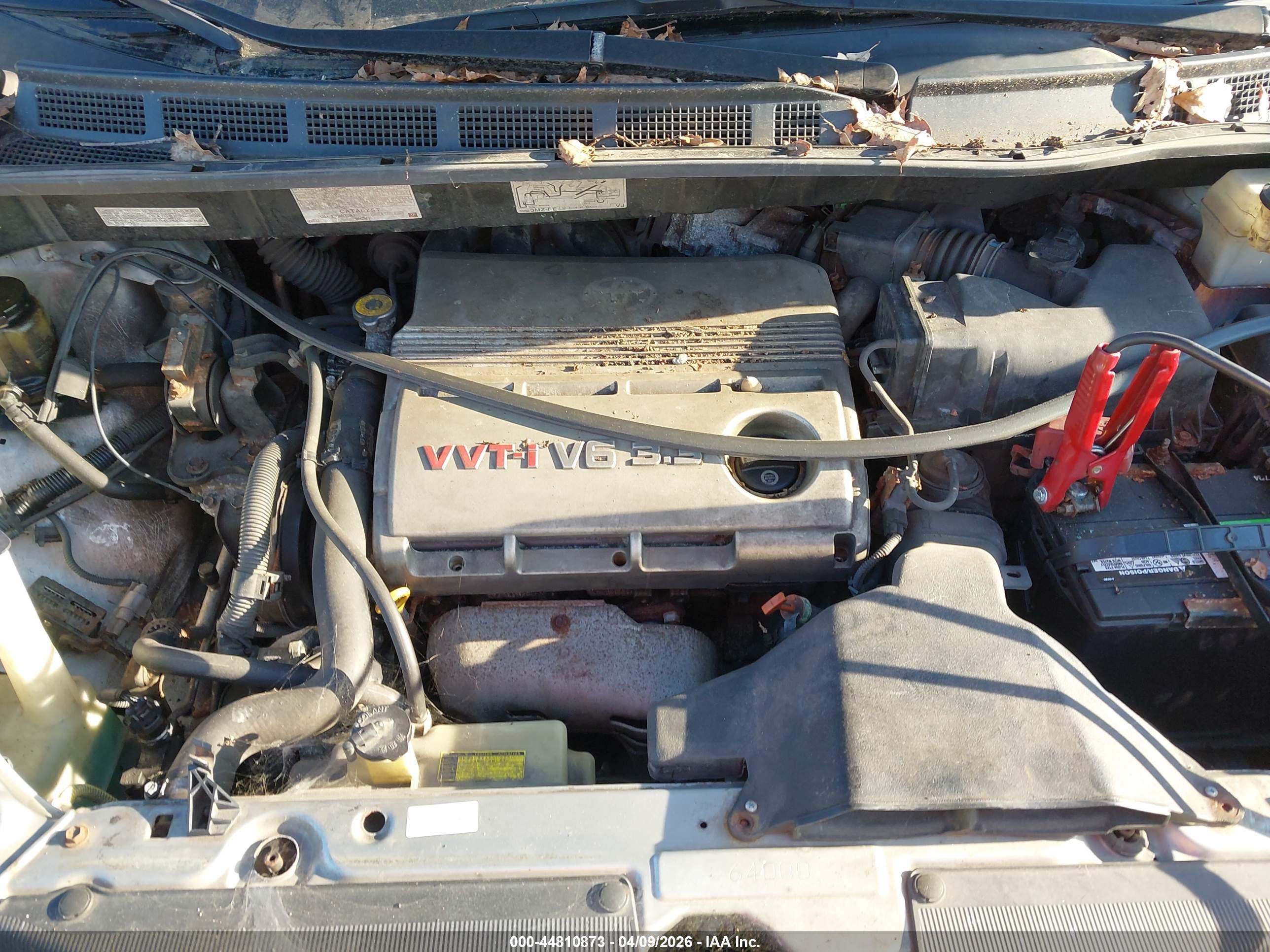 TOYOTA SIENNA image 10