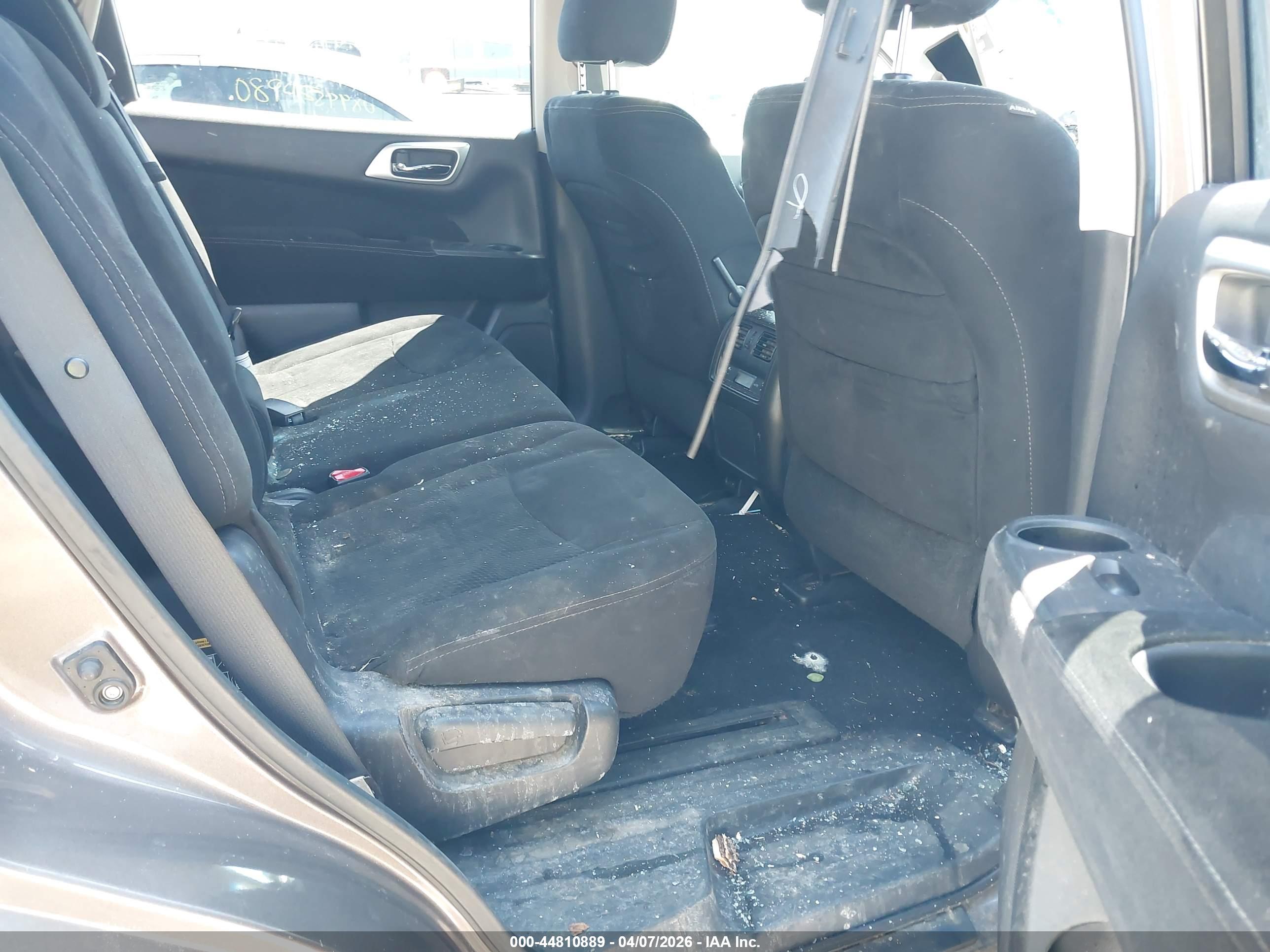 NISSAN PATHFINDER image 8