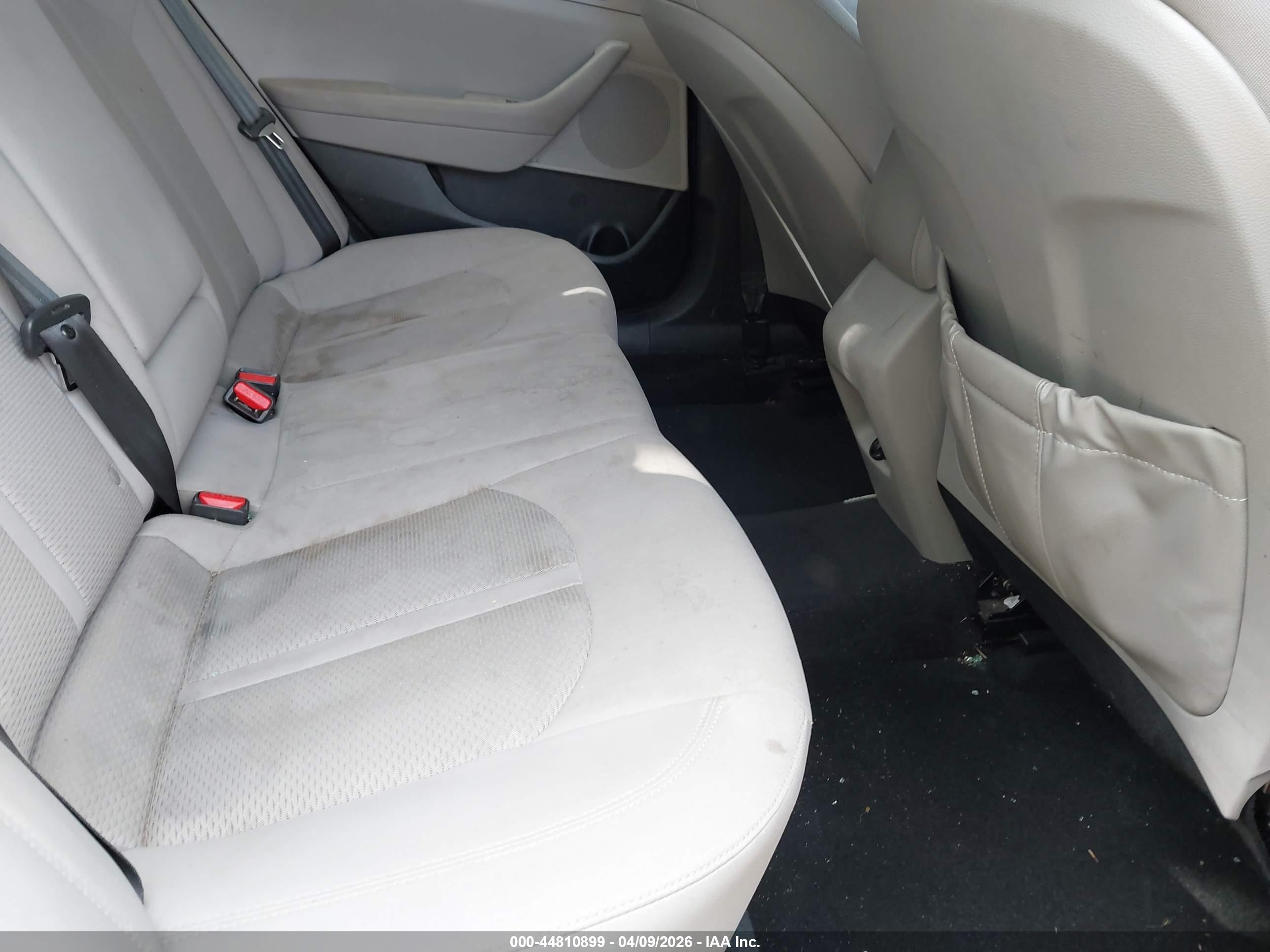 HYUNDAI SONATA image 8