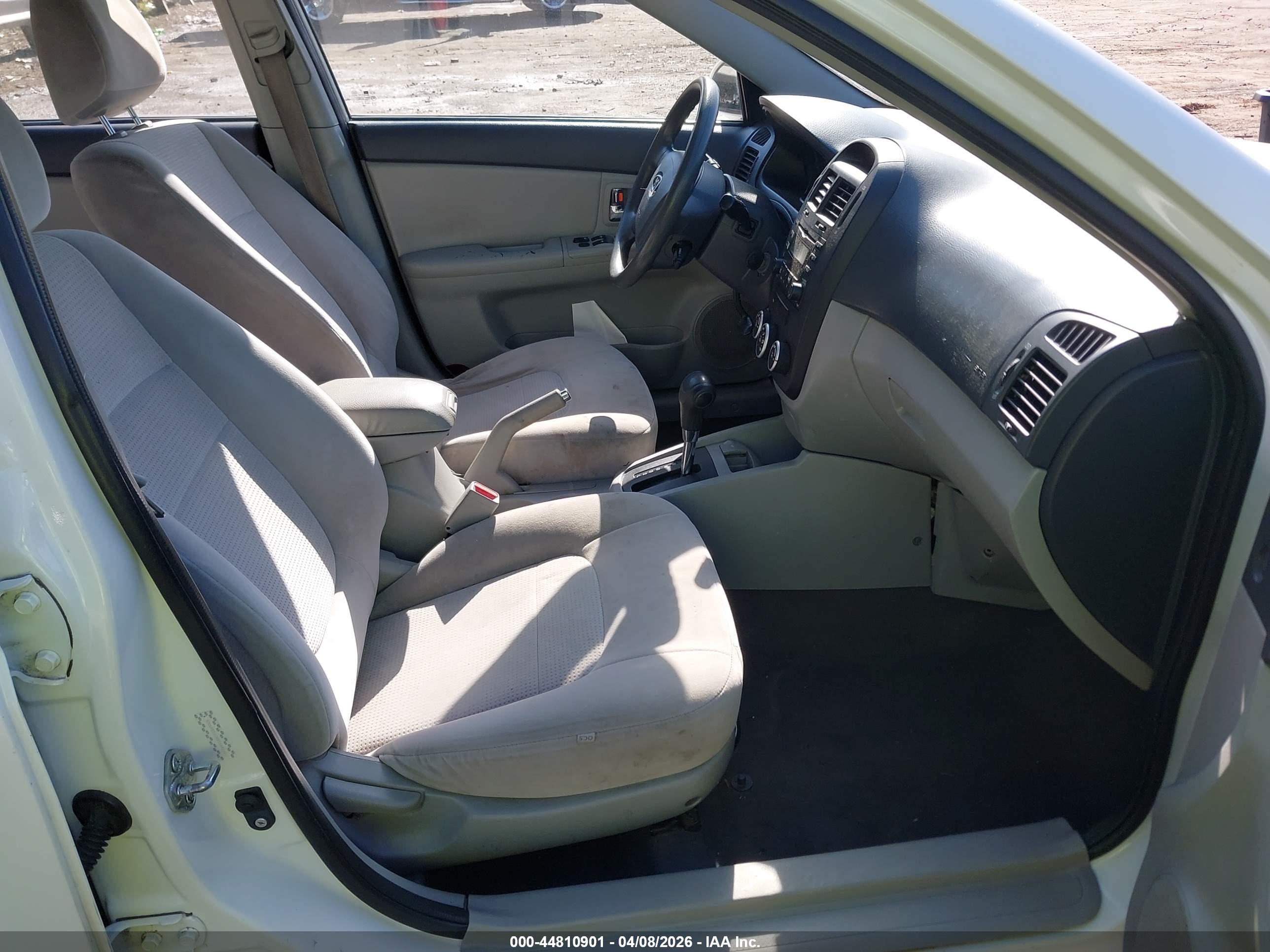 KIA SPECTRA image 5