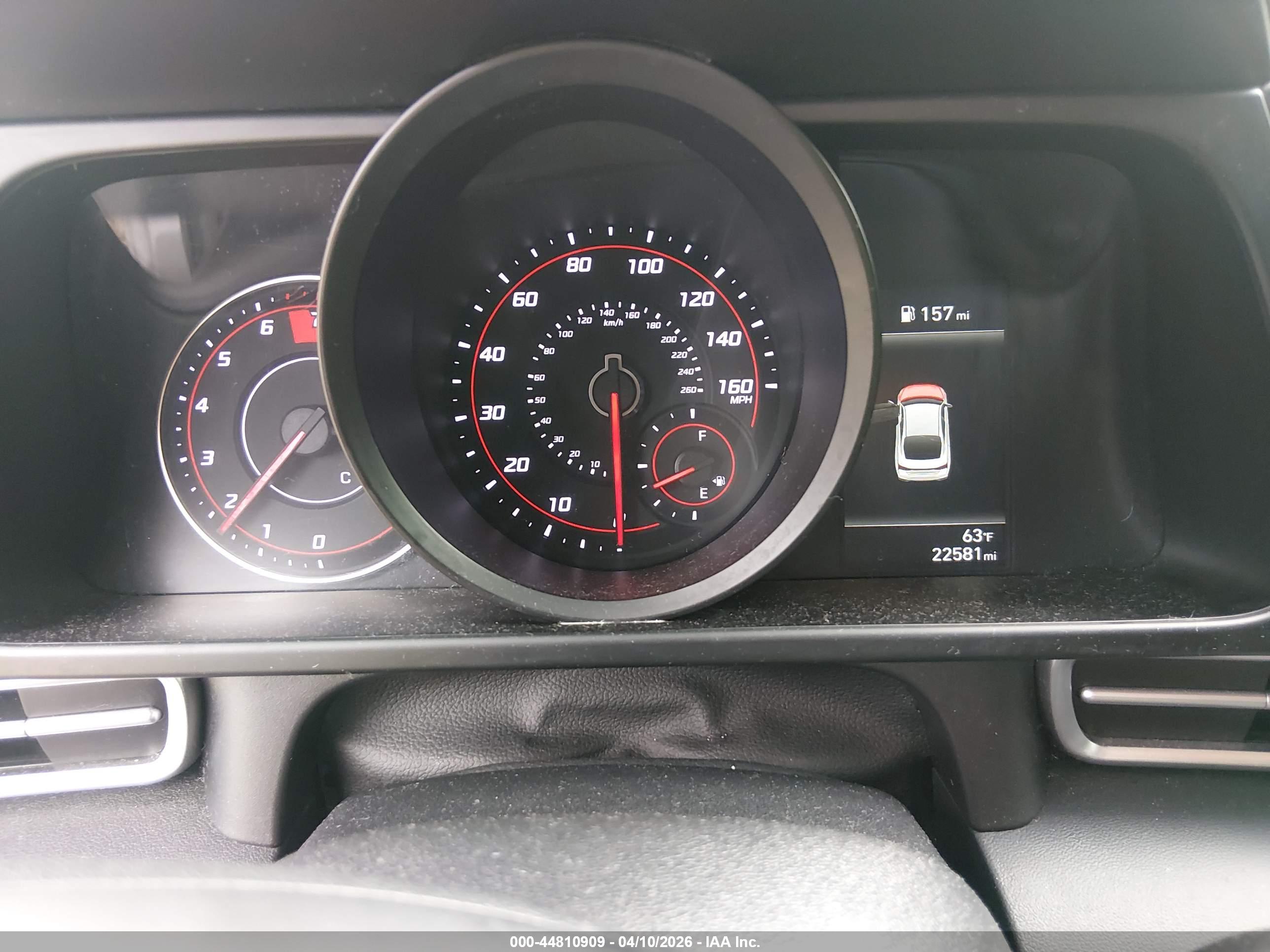 HYUNDAI ELANTRA image 7