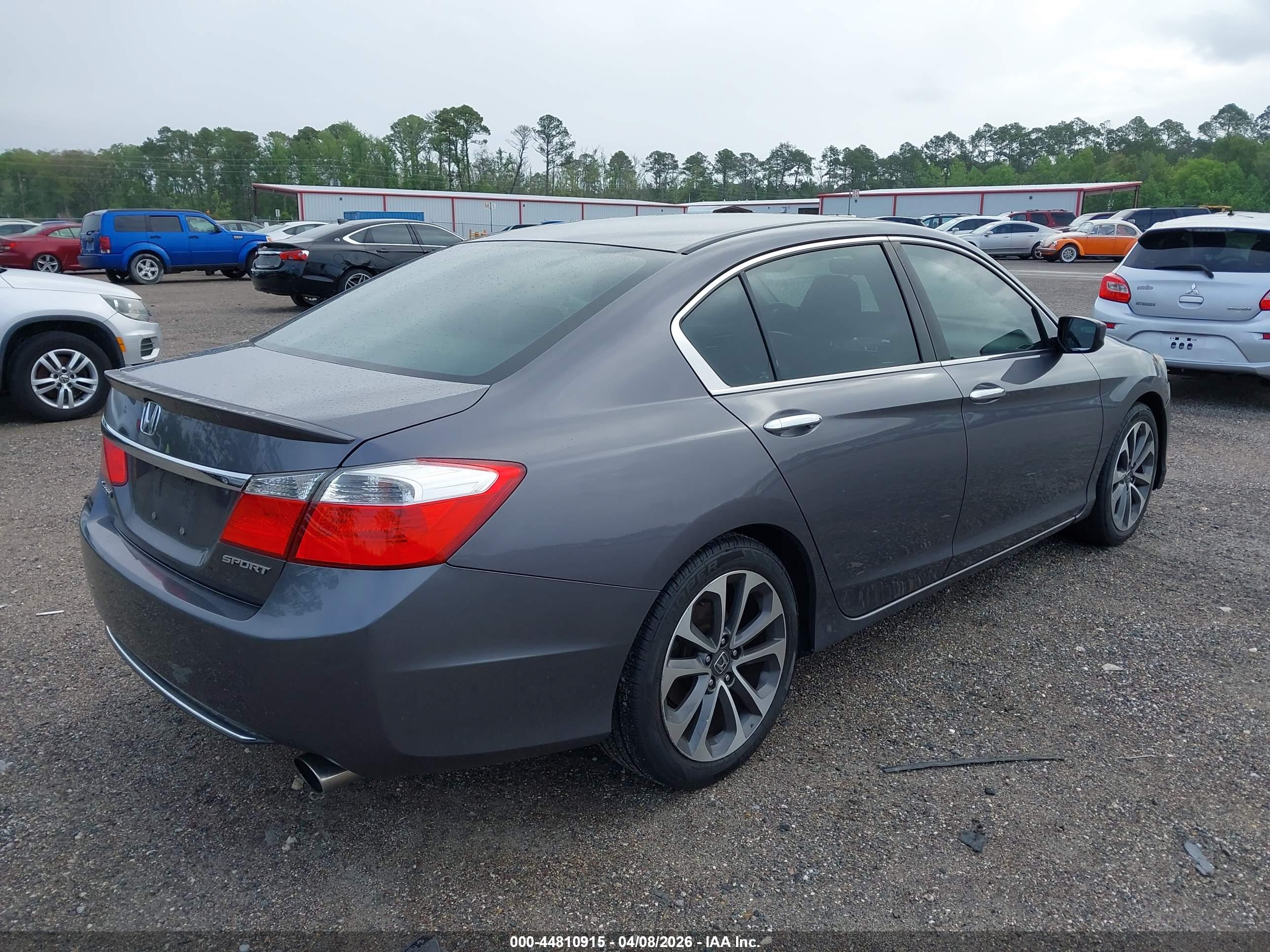 HONDA ACCORD image 4
