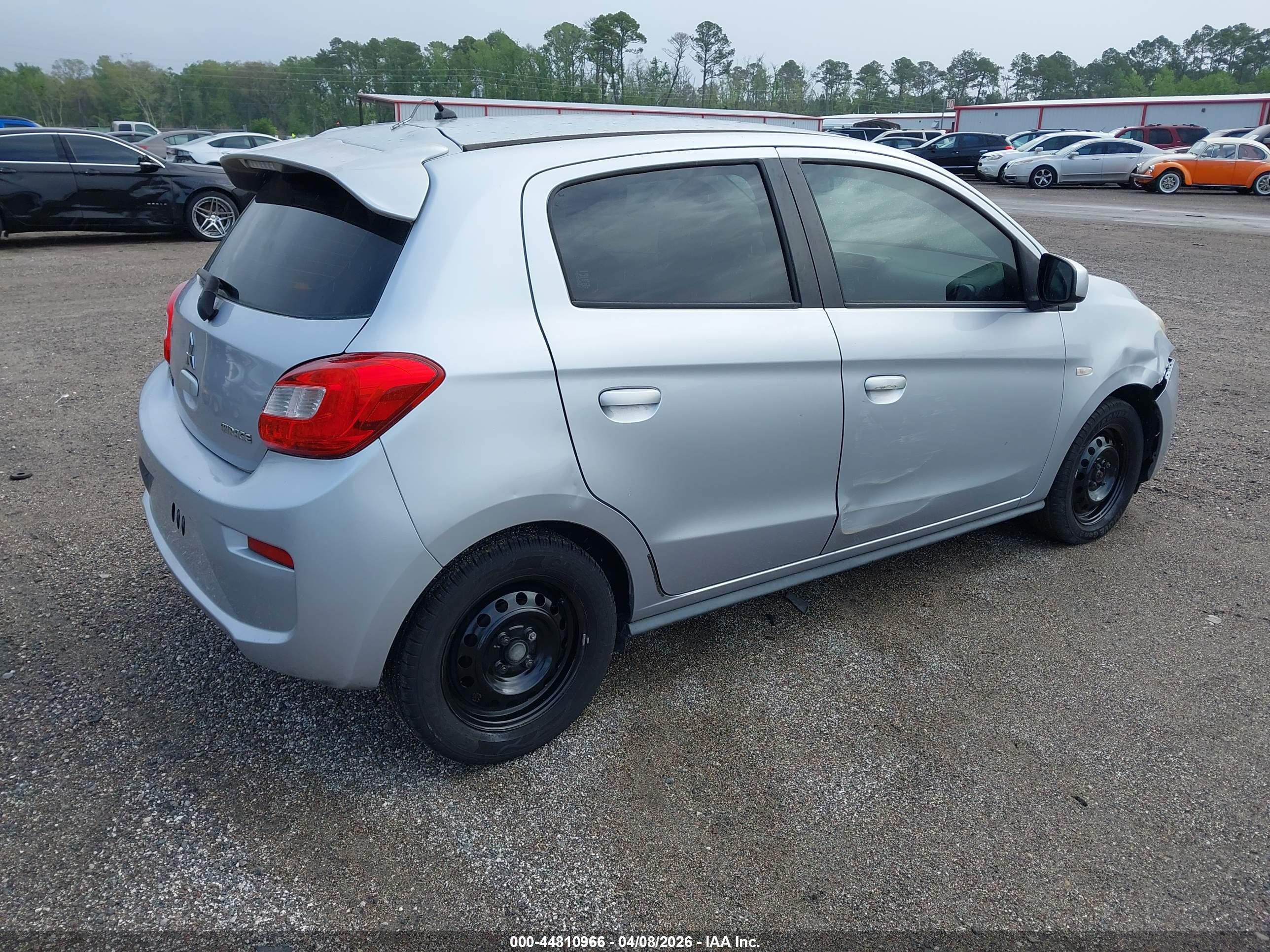 MITSUBISHI MIRAGE image 4