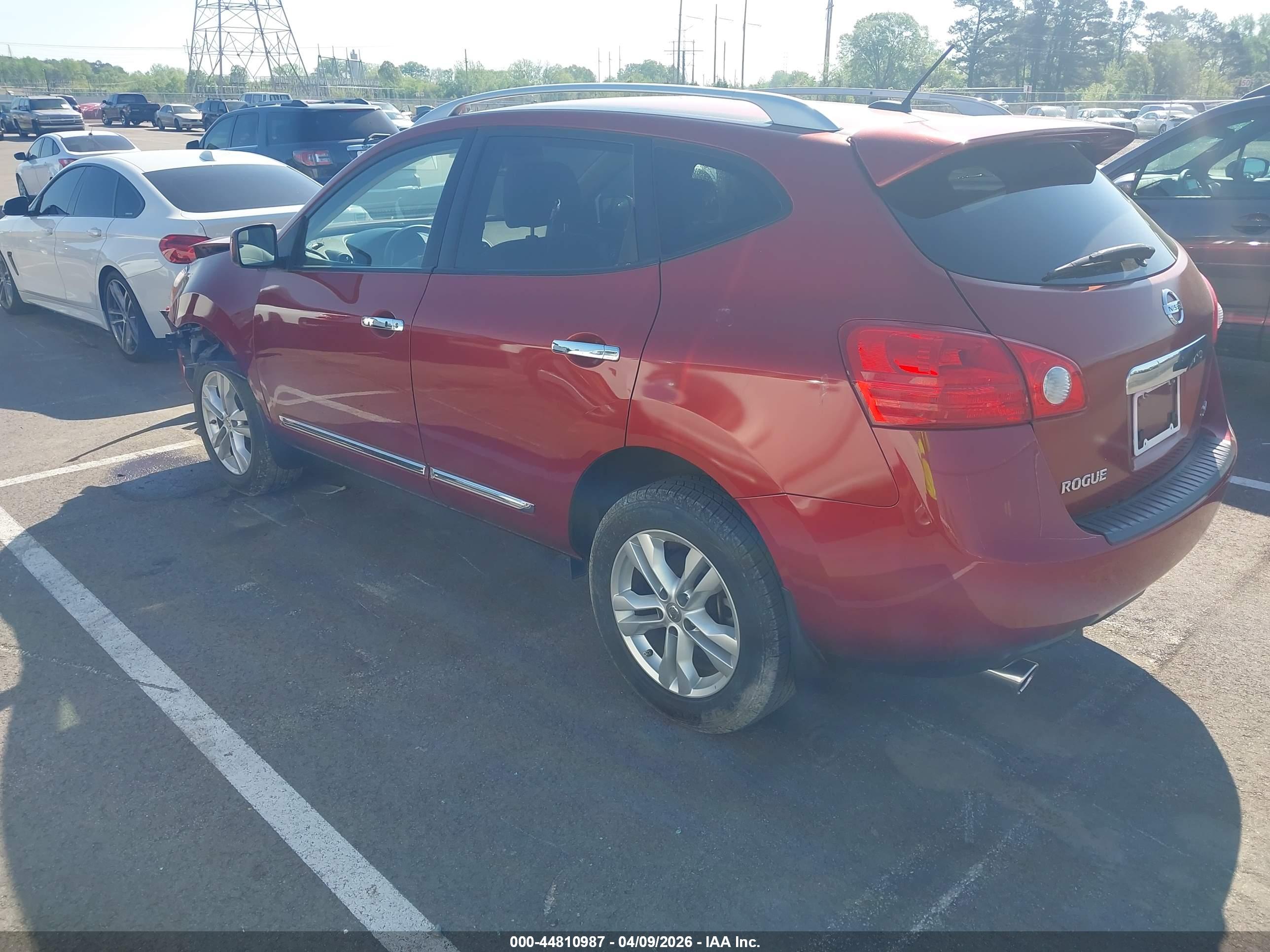 NISSAN ROGUE image 3