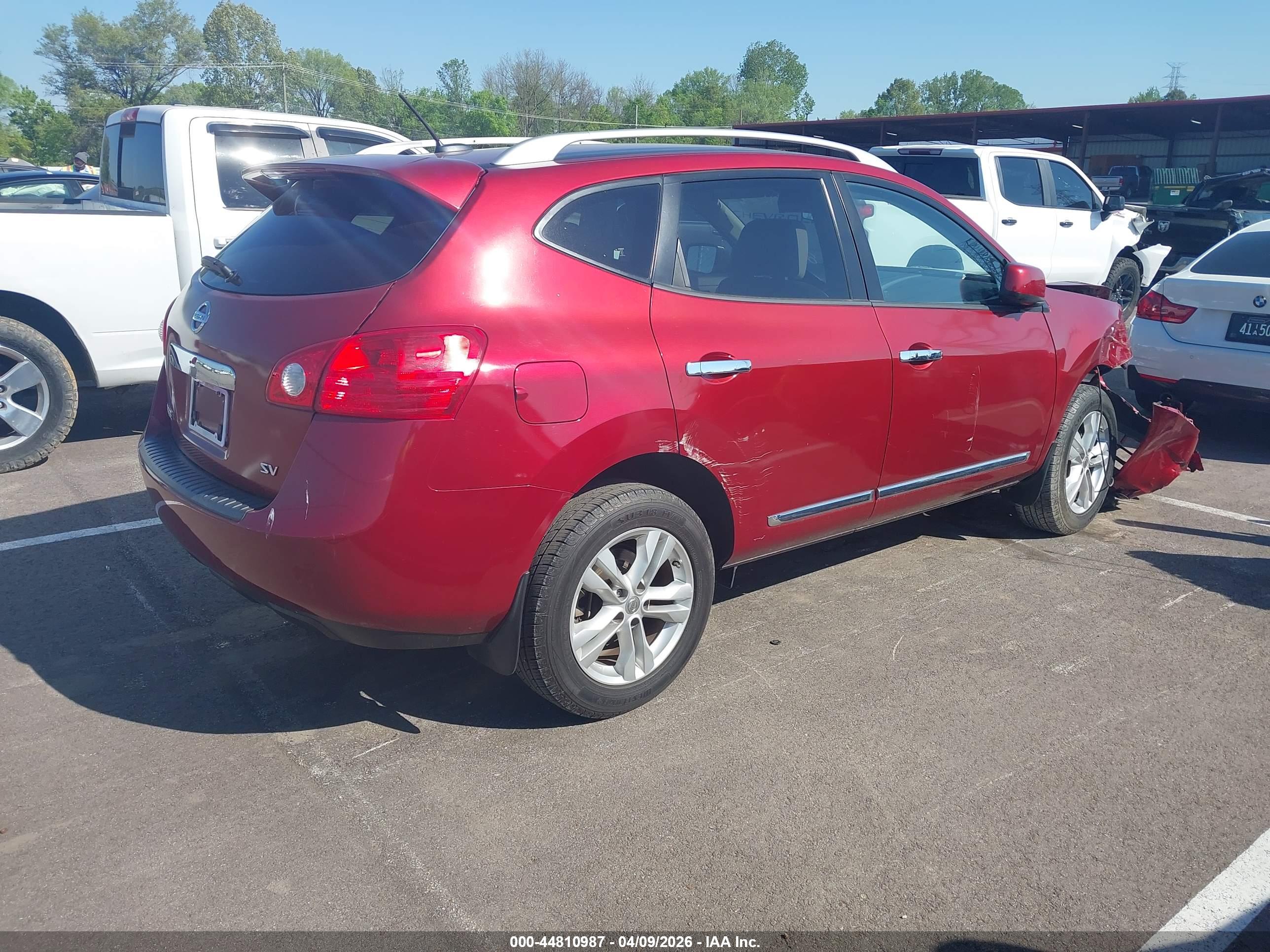 NISSAN ROGUE image 4