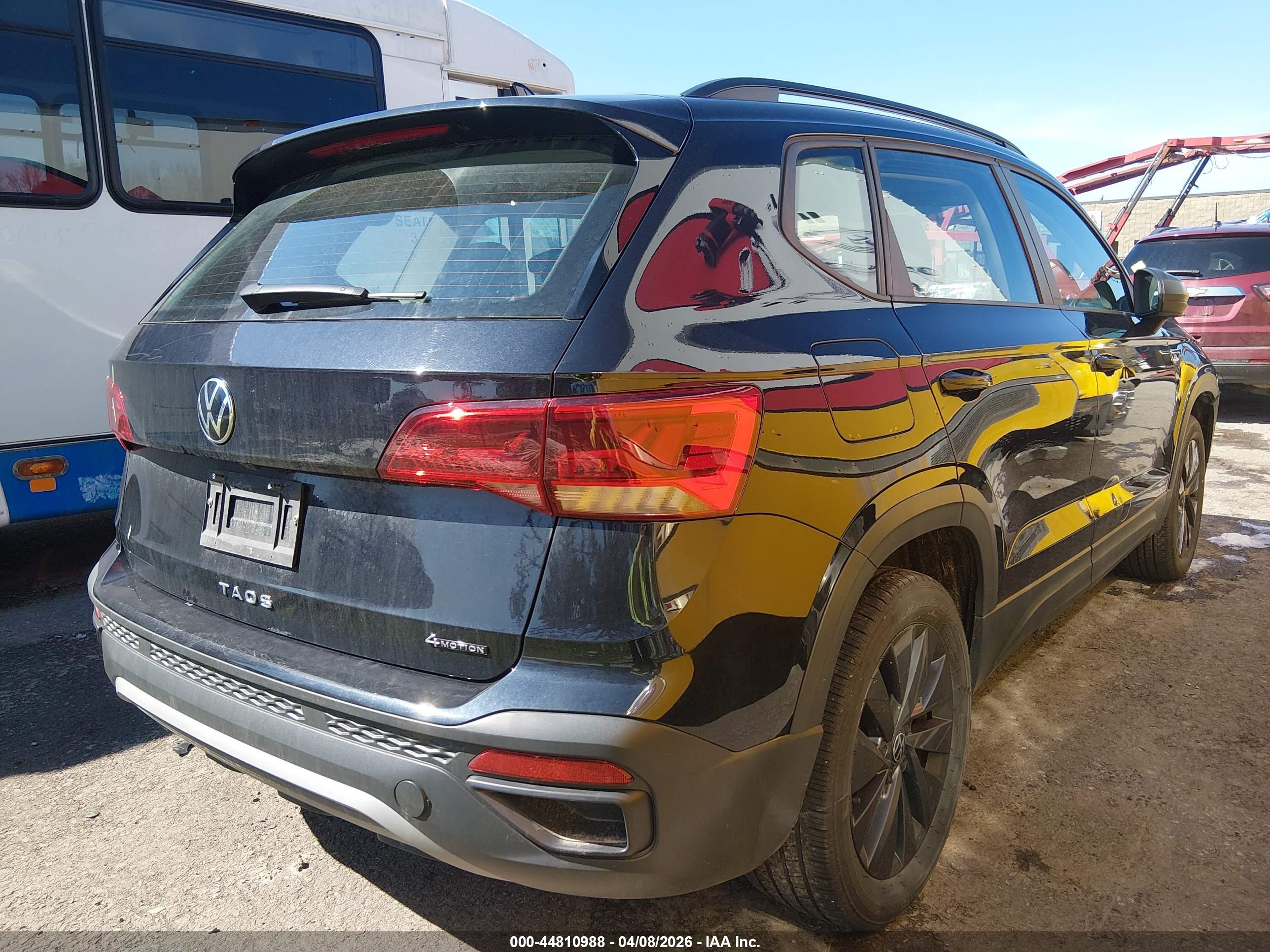VOLKSWAGEN TAOS image 4