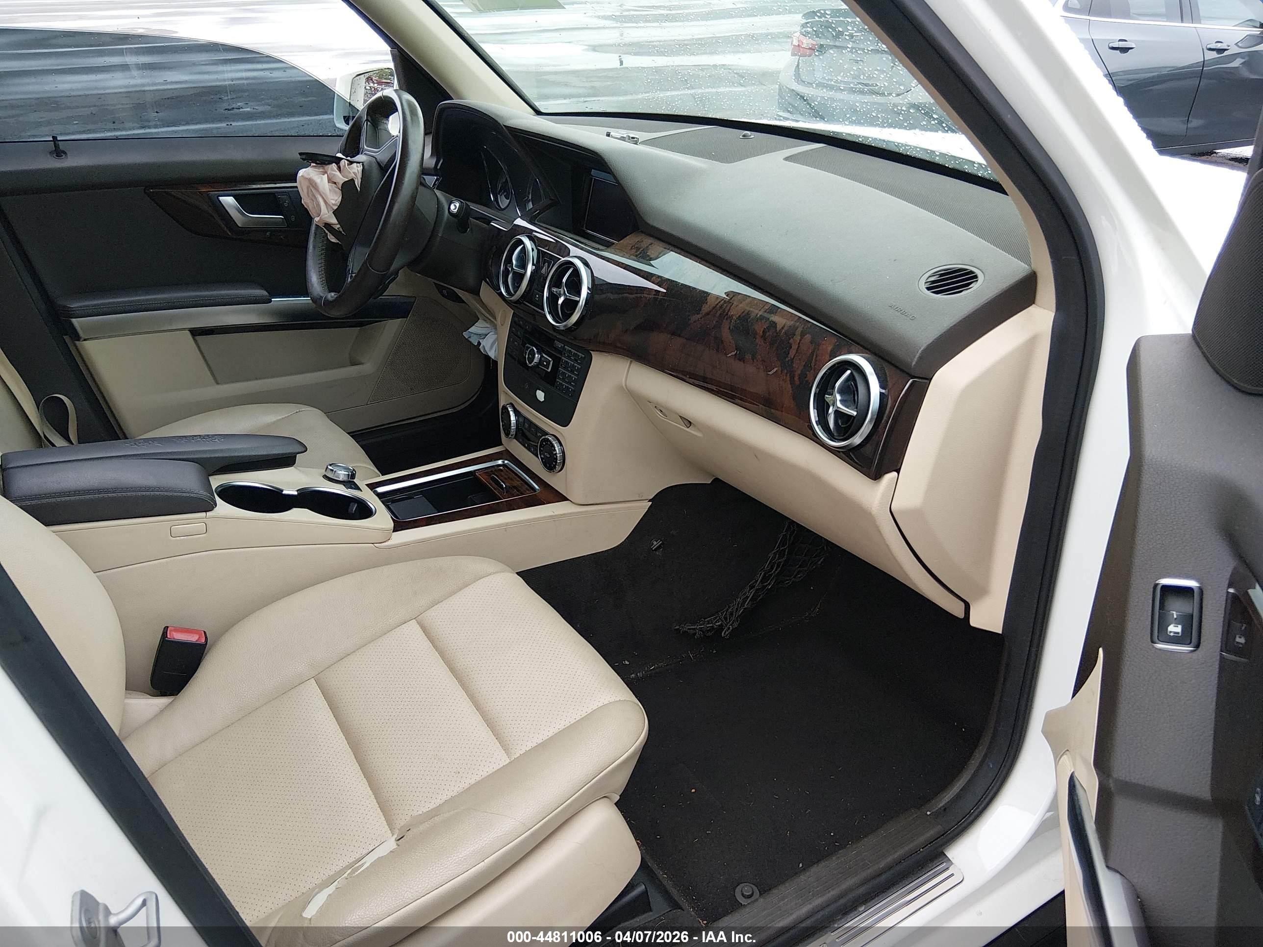 MERCEDES-BENZ GLK image 5