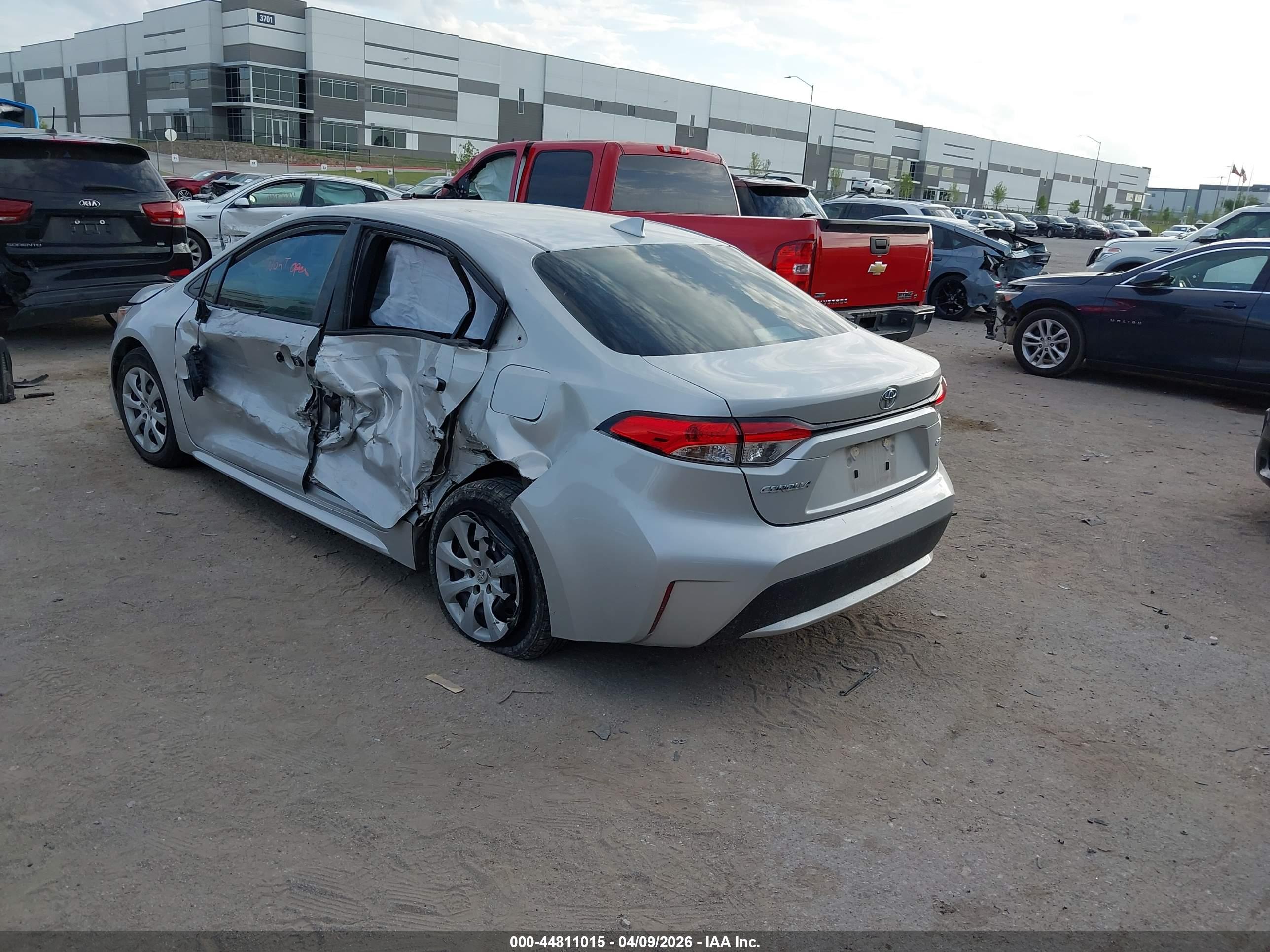 TOYOTA COROLLA image 3