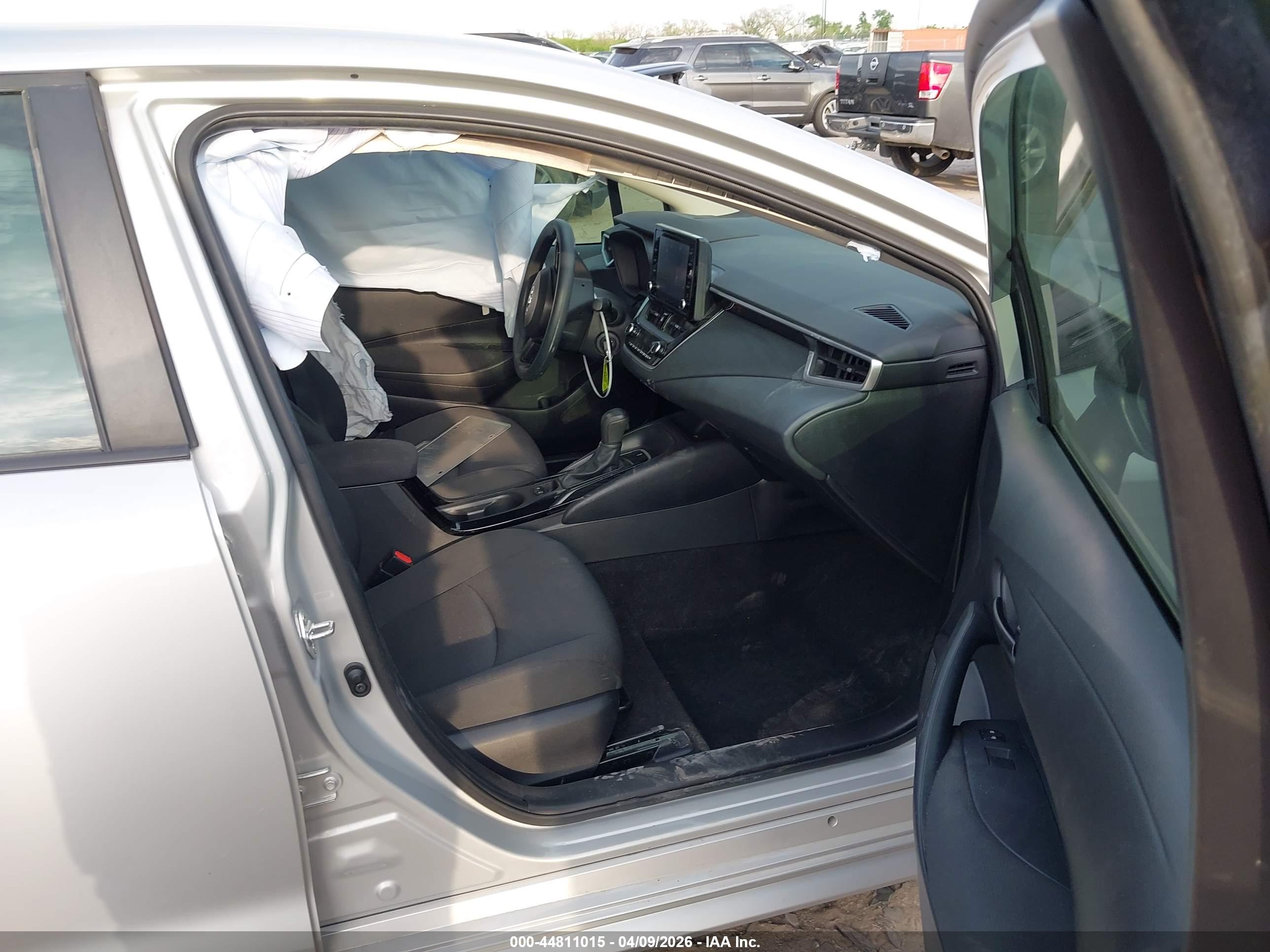 TOYOTA COROLLA image 5