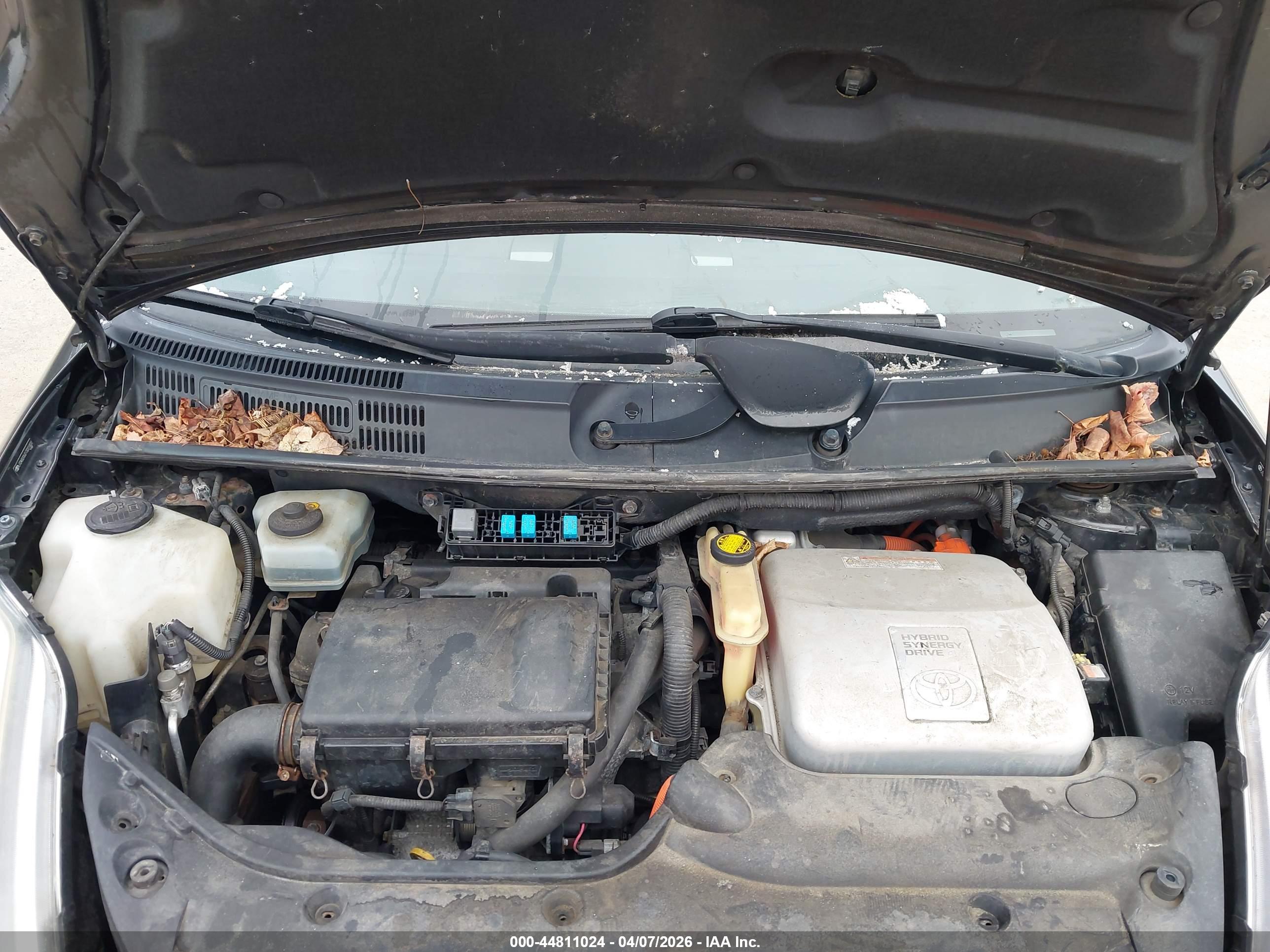 TOYOTA PRIUS image 10