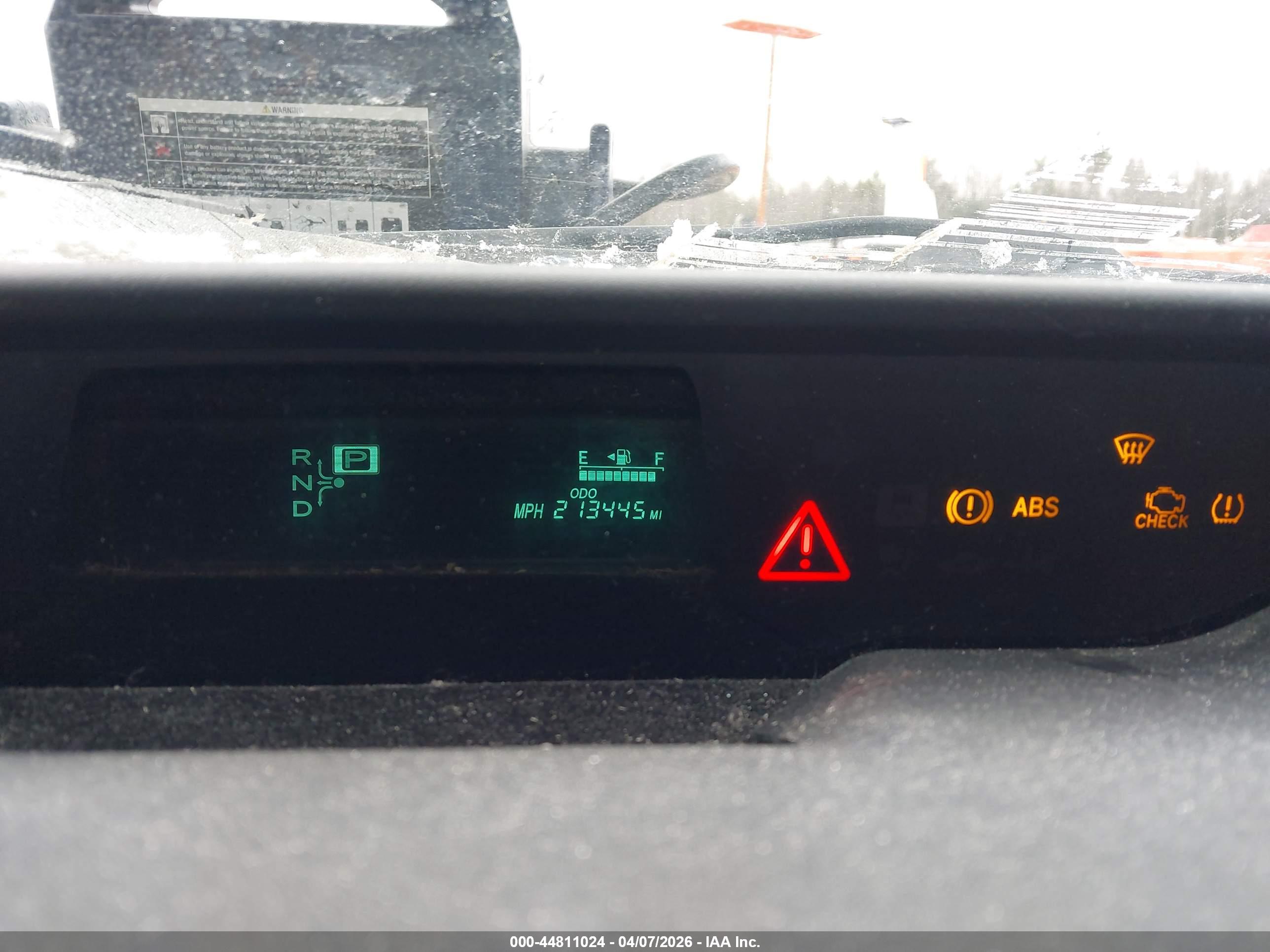 TOYOTA PRIUS image 7