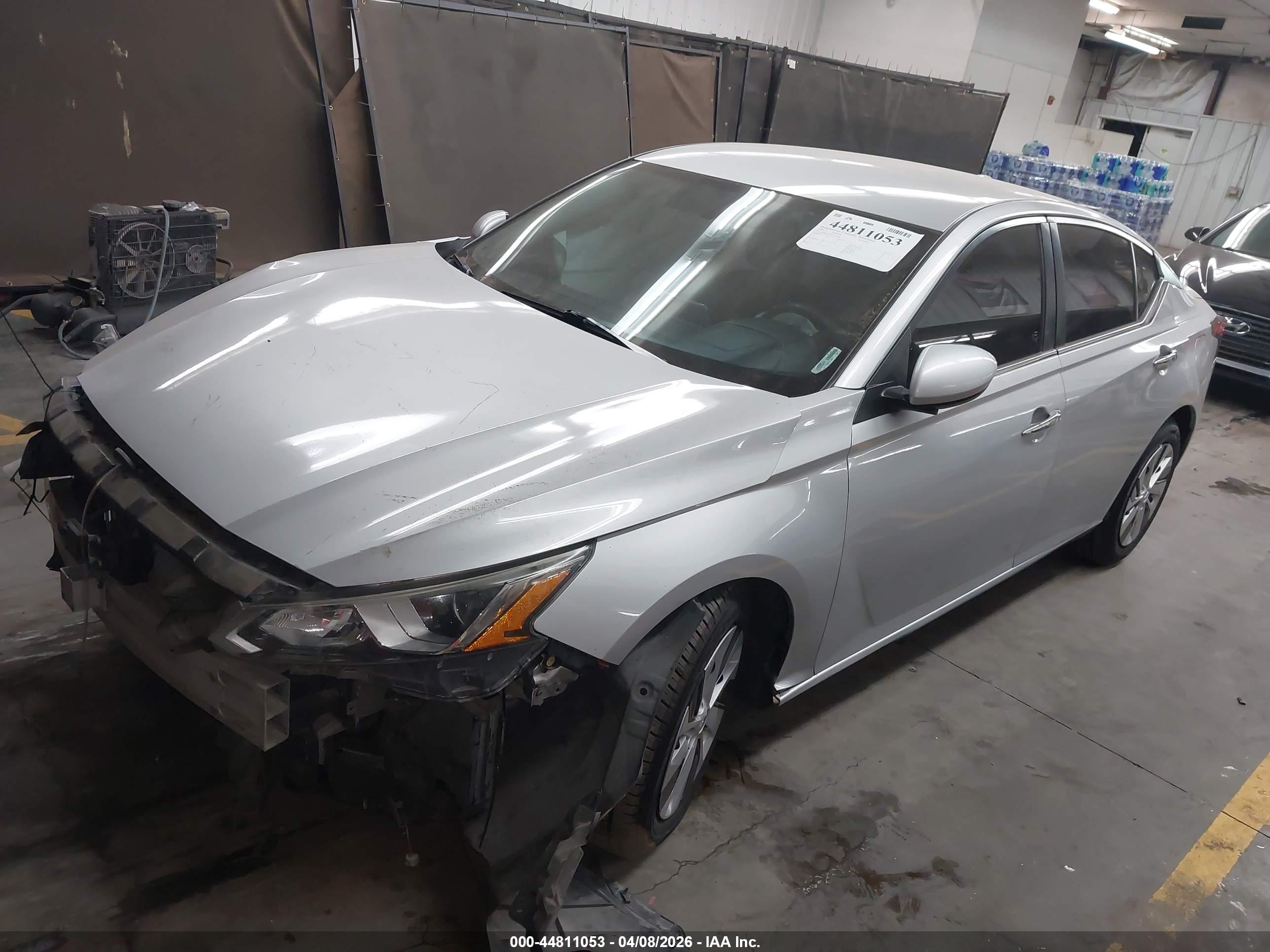 NISSAN ALTIMA image 2