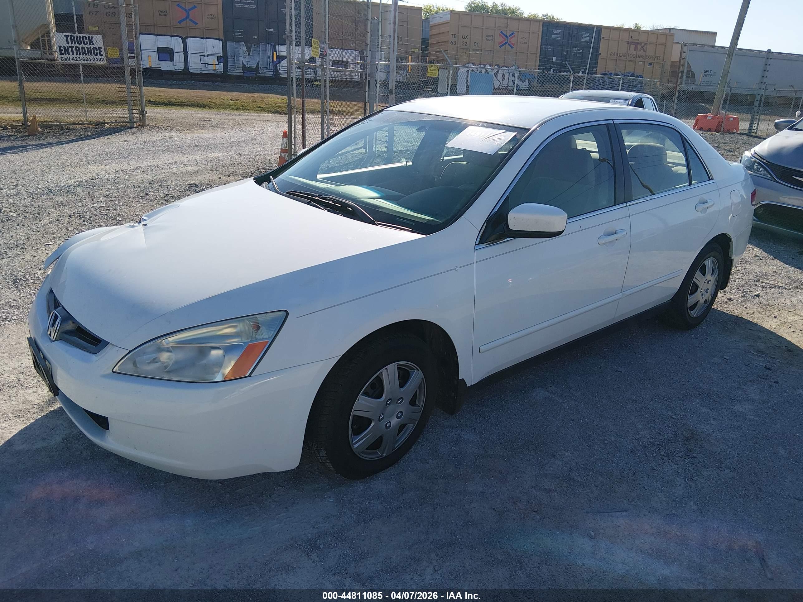 HONDA ACCORD image 2