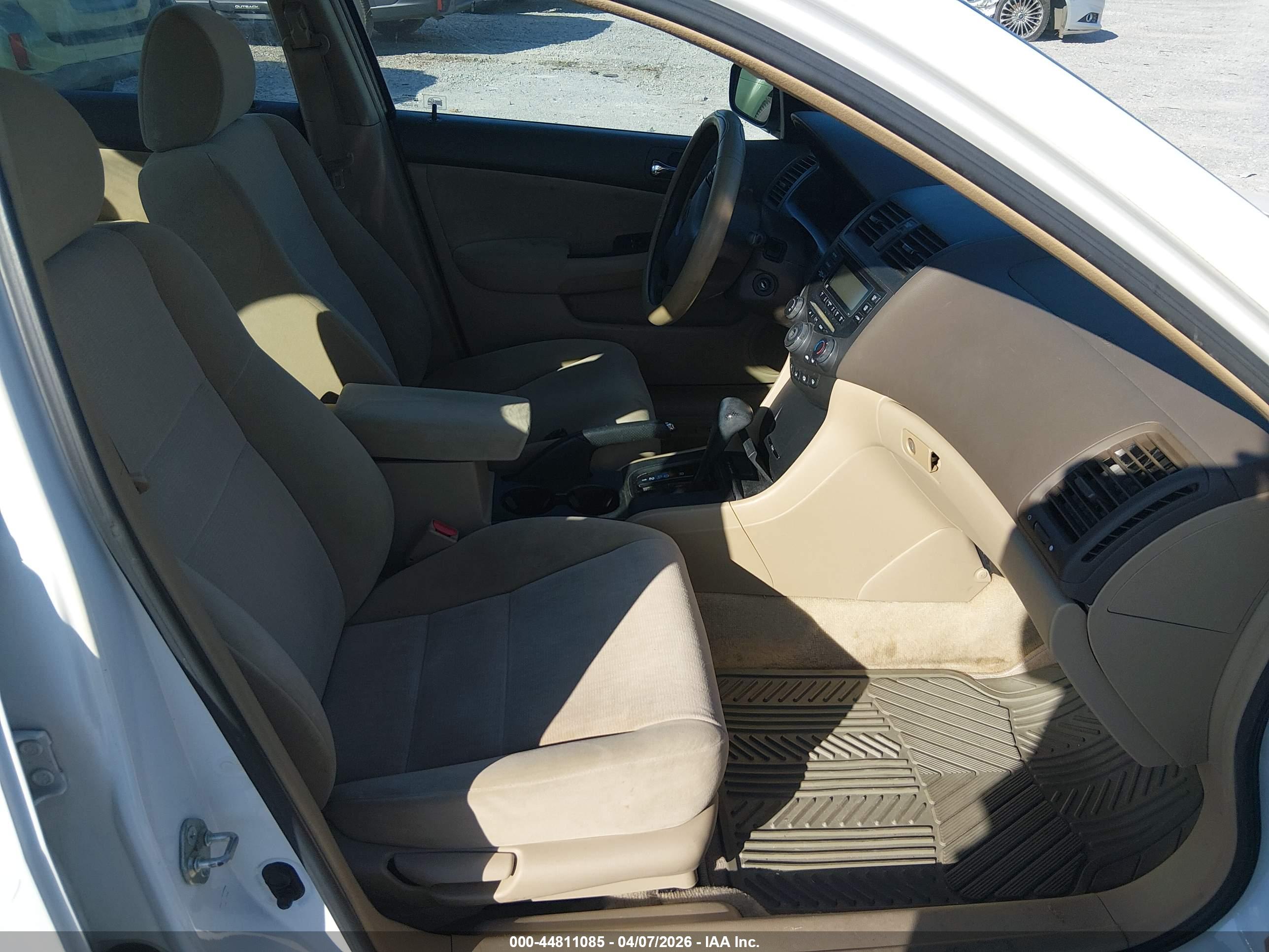 HONDA ACCORD image 5