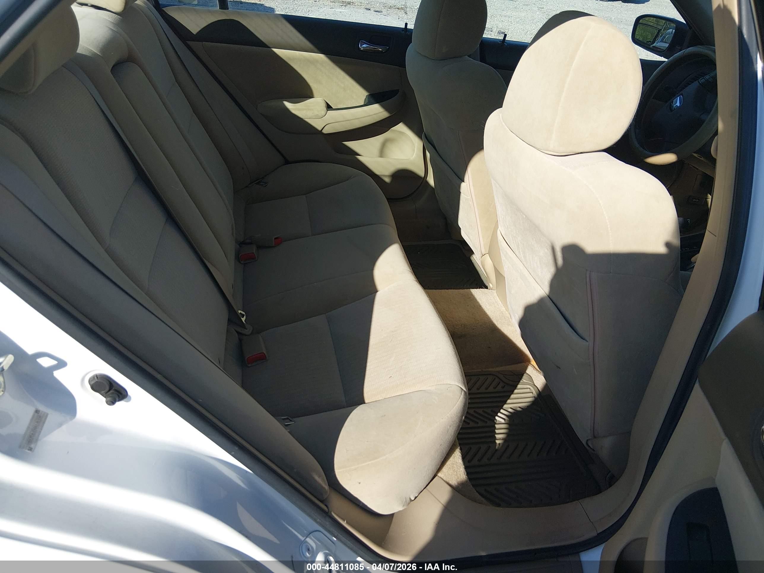 HONDA ACCORD image 8