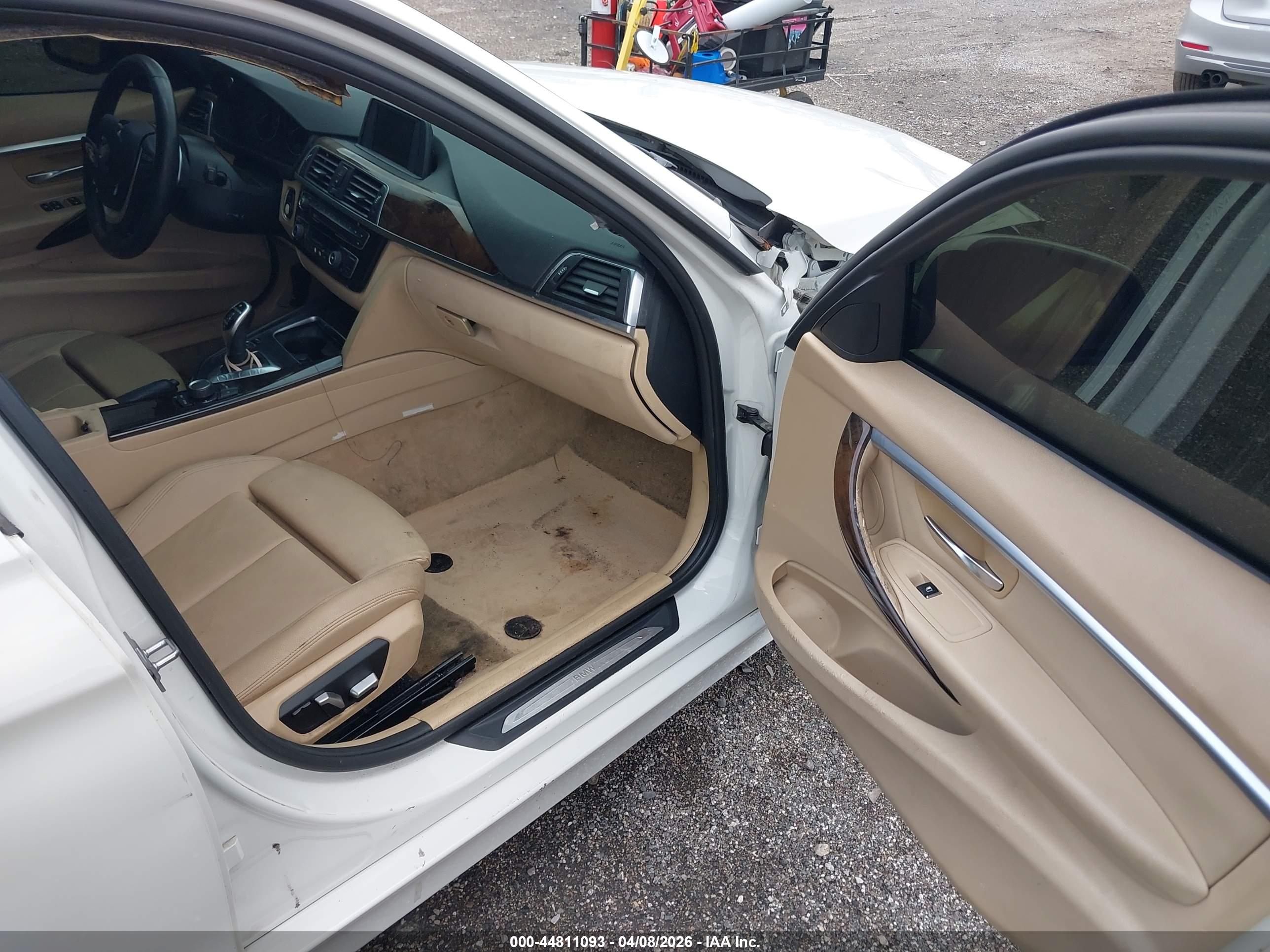 BMW 328I image 5