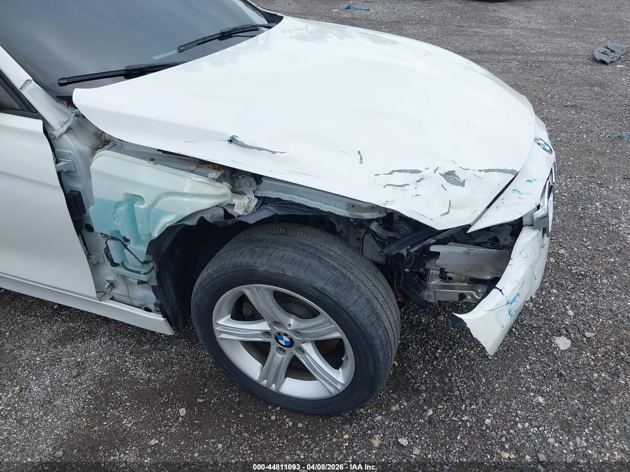 BMW 328I image 6