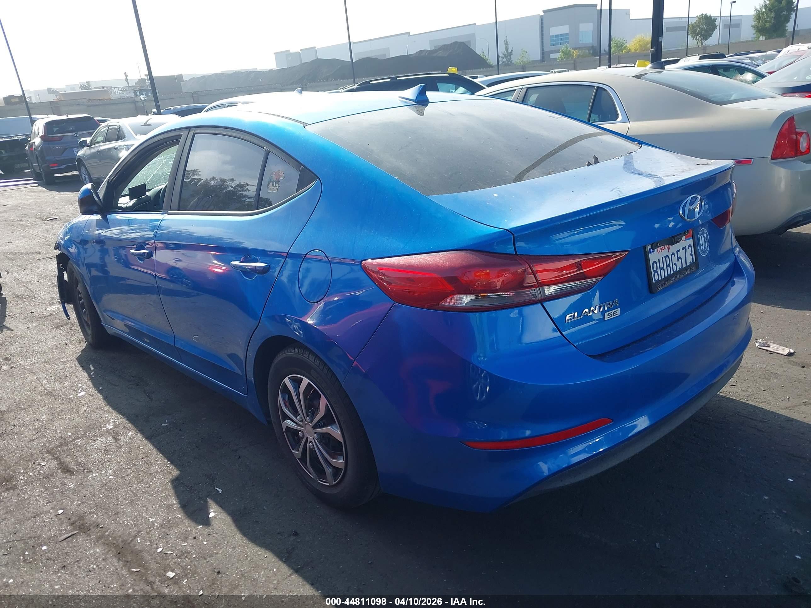 HYUNDAI ELANTRA image 3