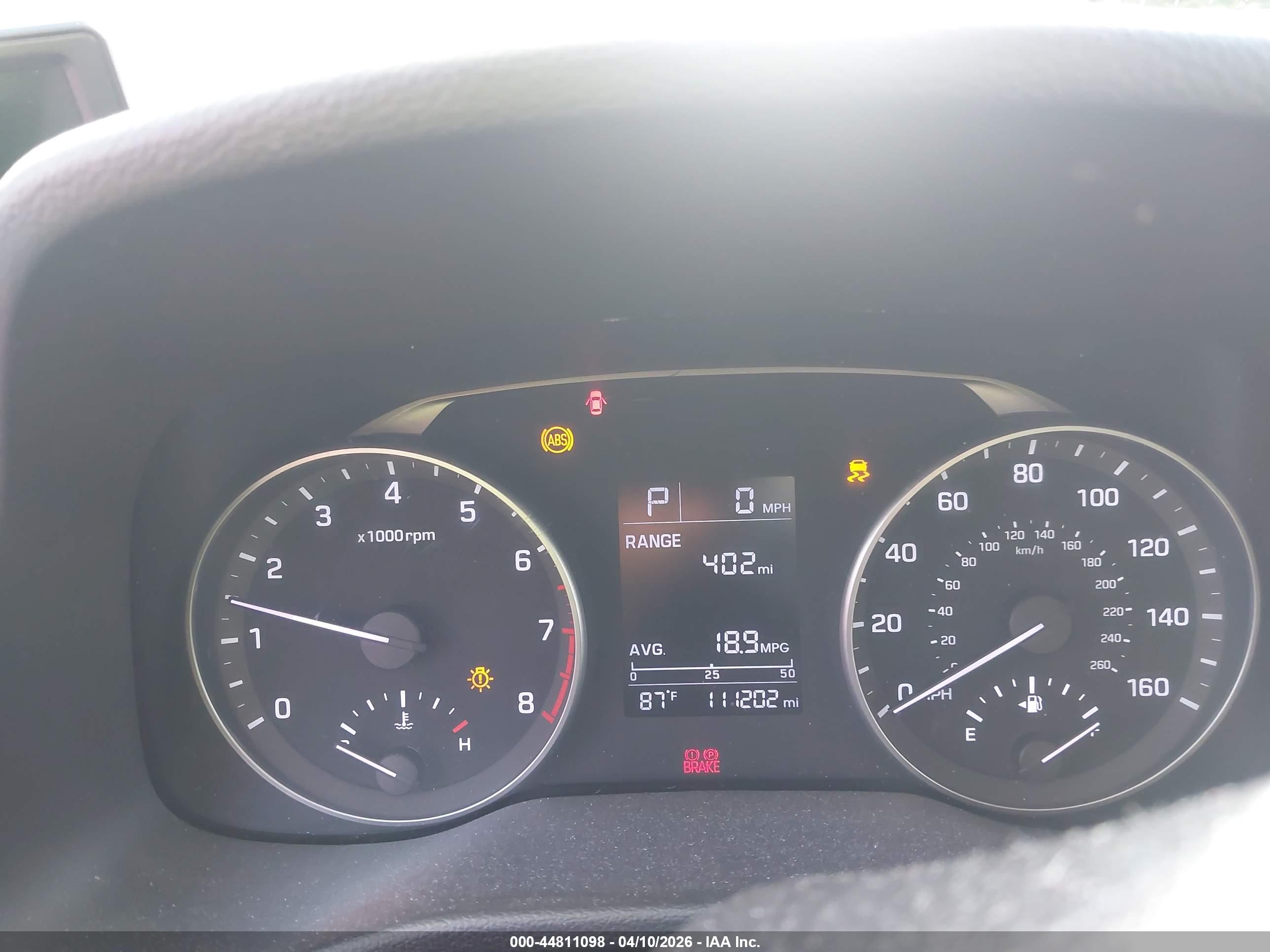 HYUNDAI ELANTRA image 7