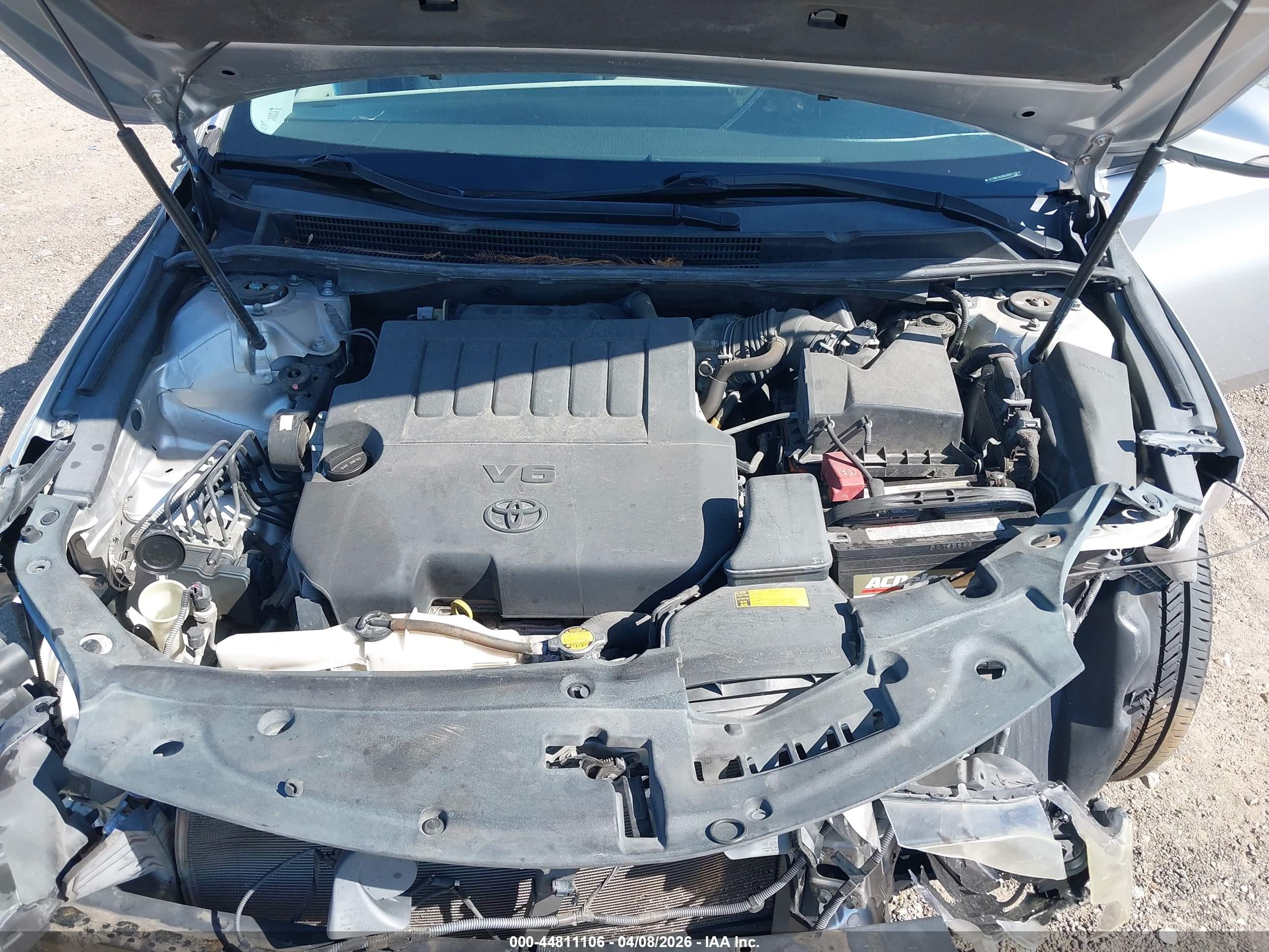 TOYOTA AVALON image 10