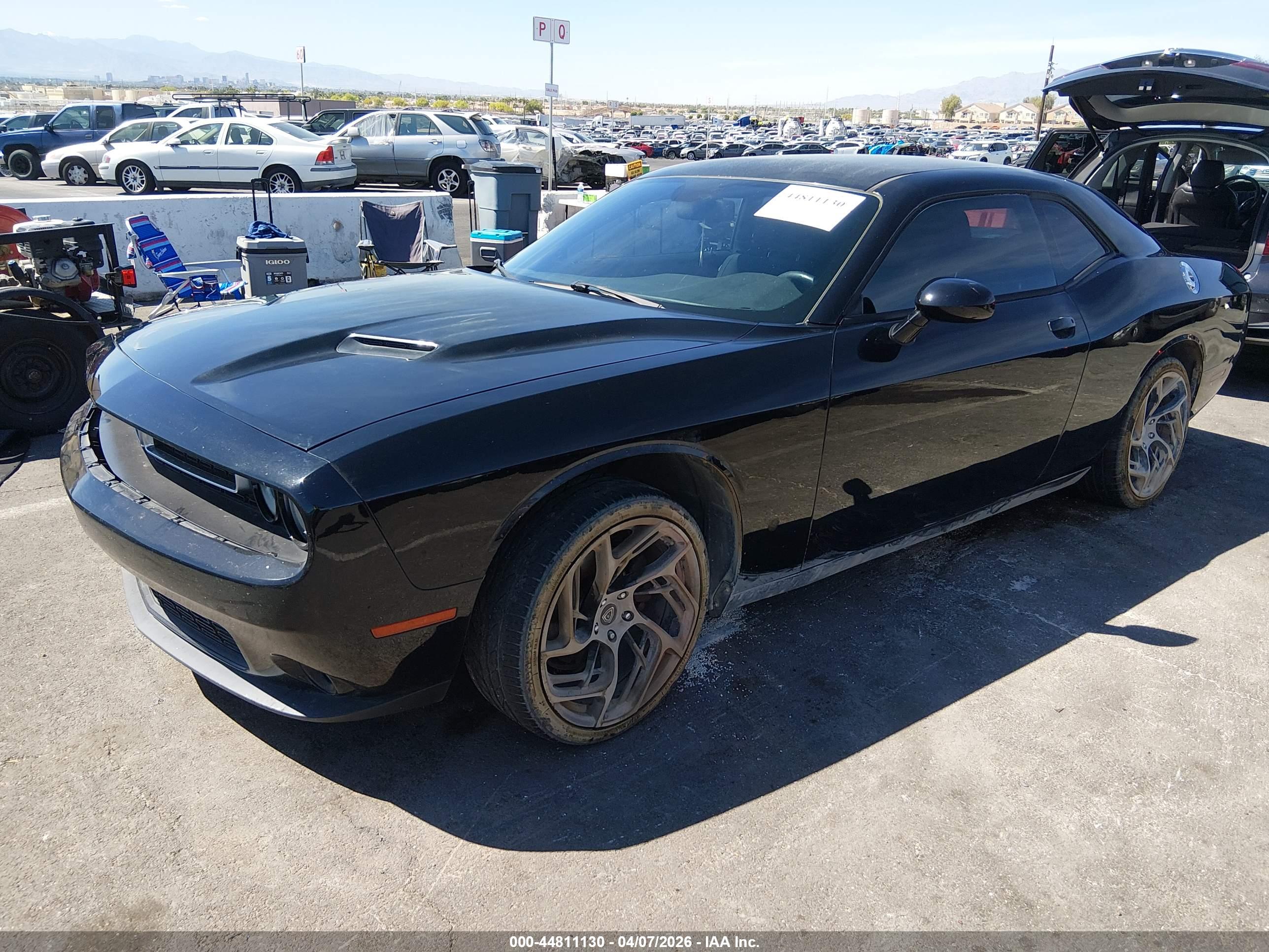DODGE CHALLENGER image 2