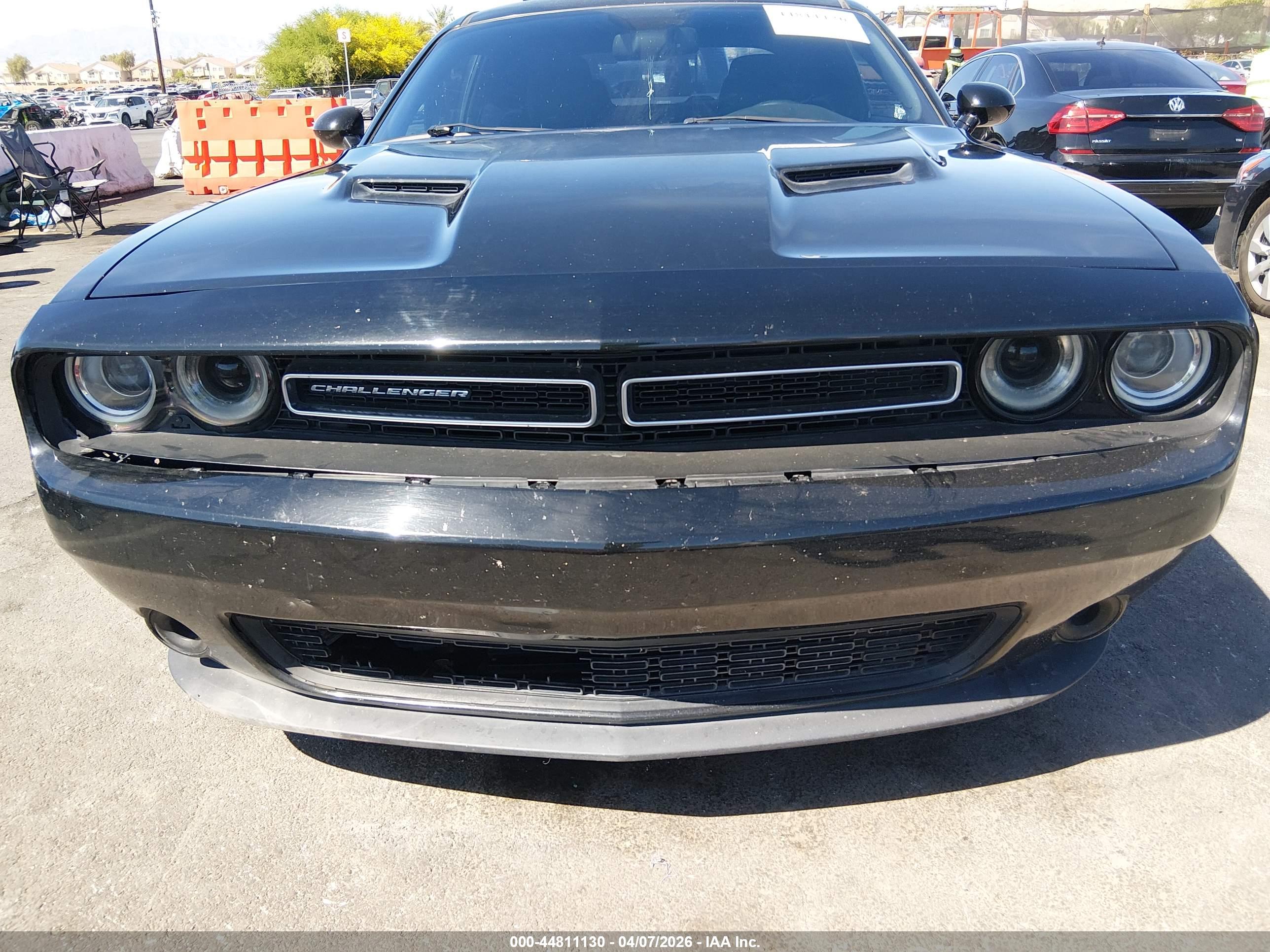 DODGE CHALLENGER image 6