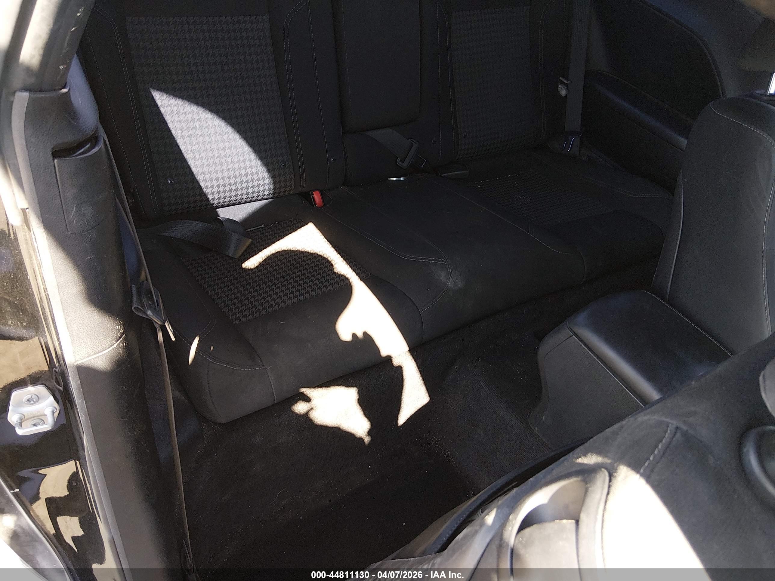 DODGE CHALLENGER image 8