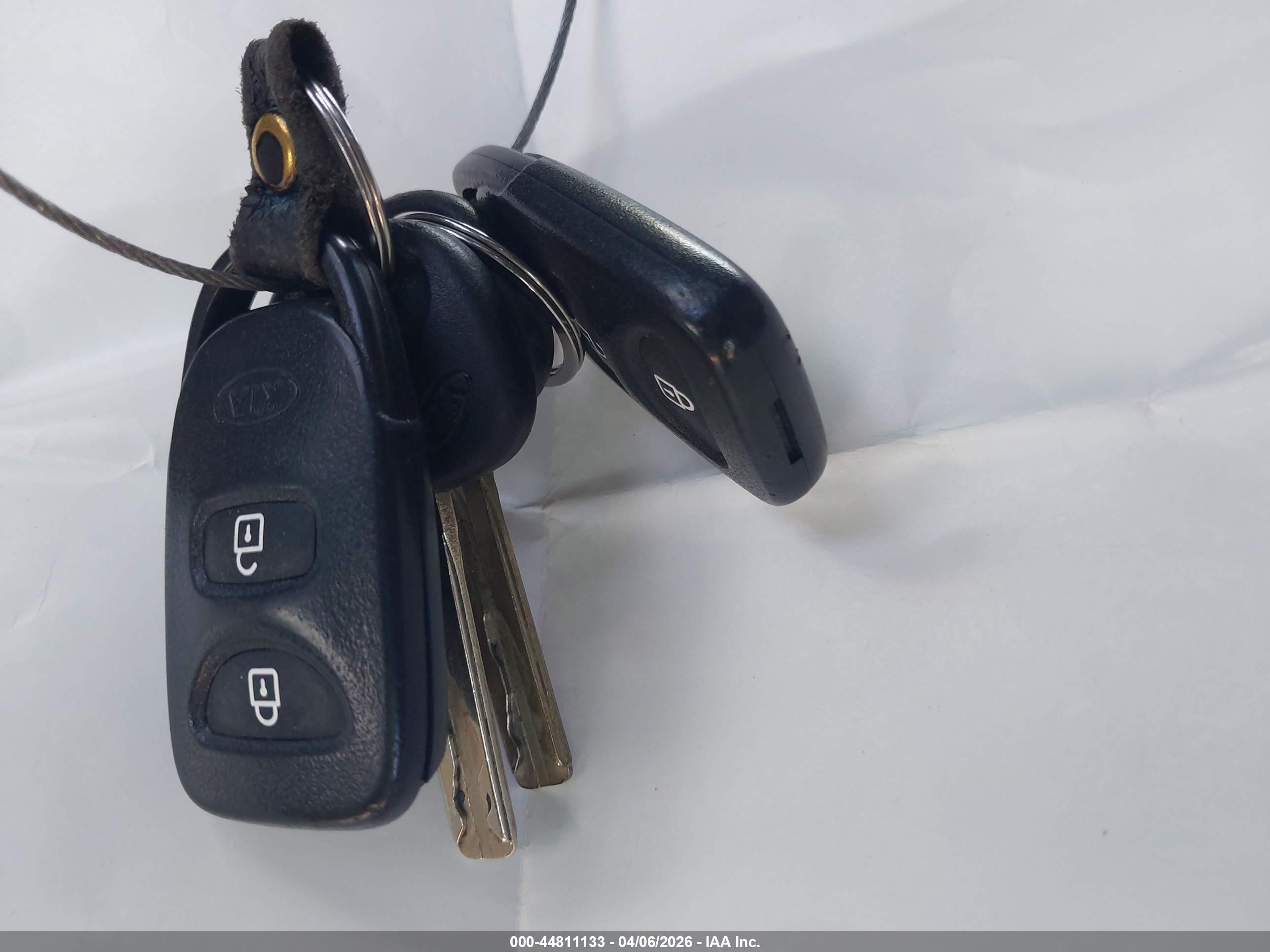 KIA SORENTO image 11