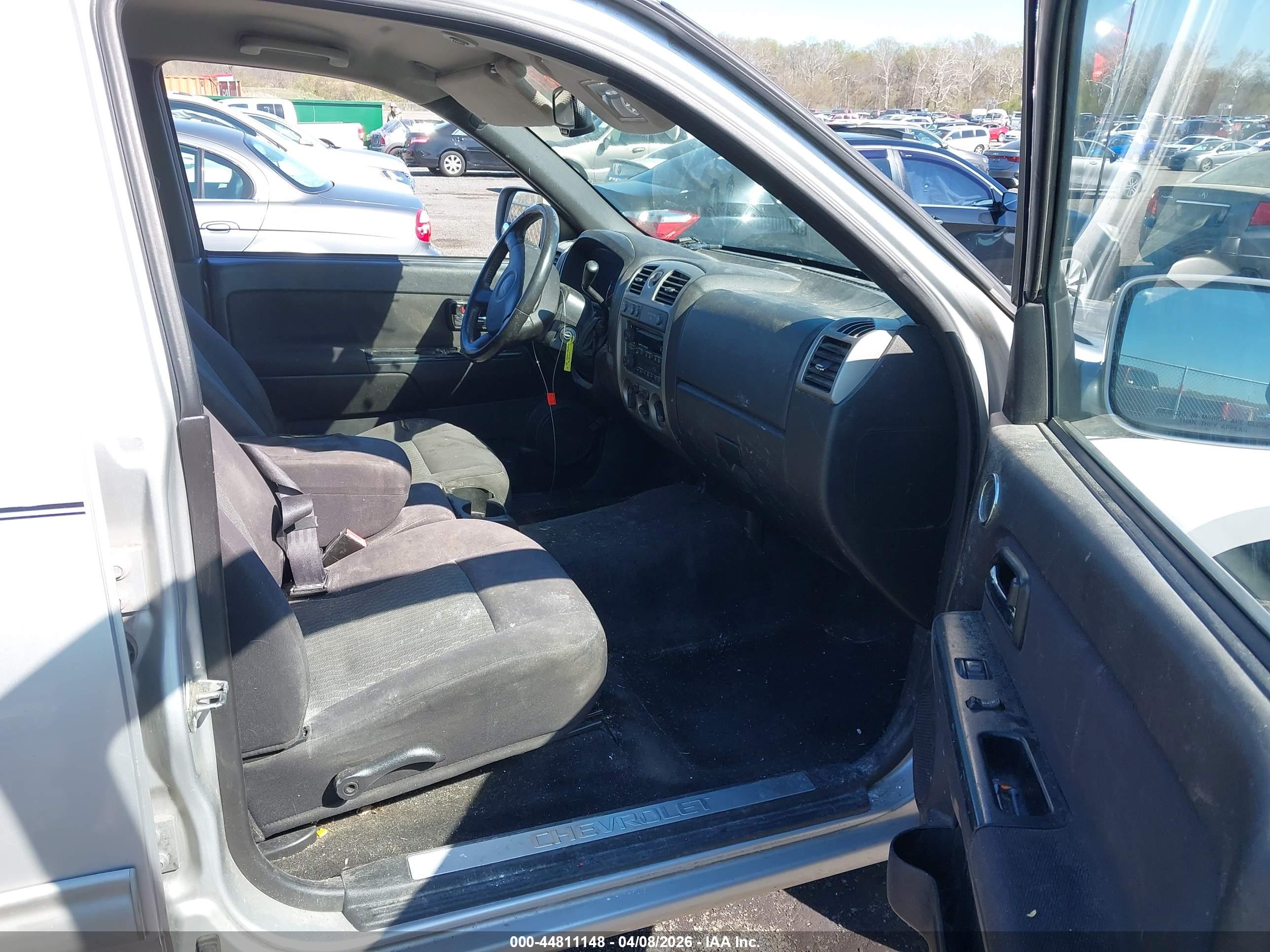 CHEVROLET COLORADO image 5