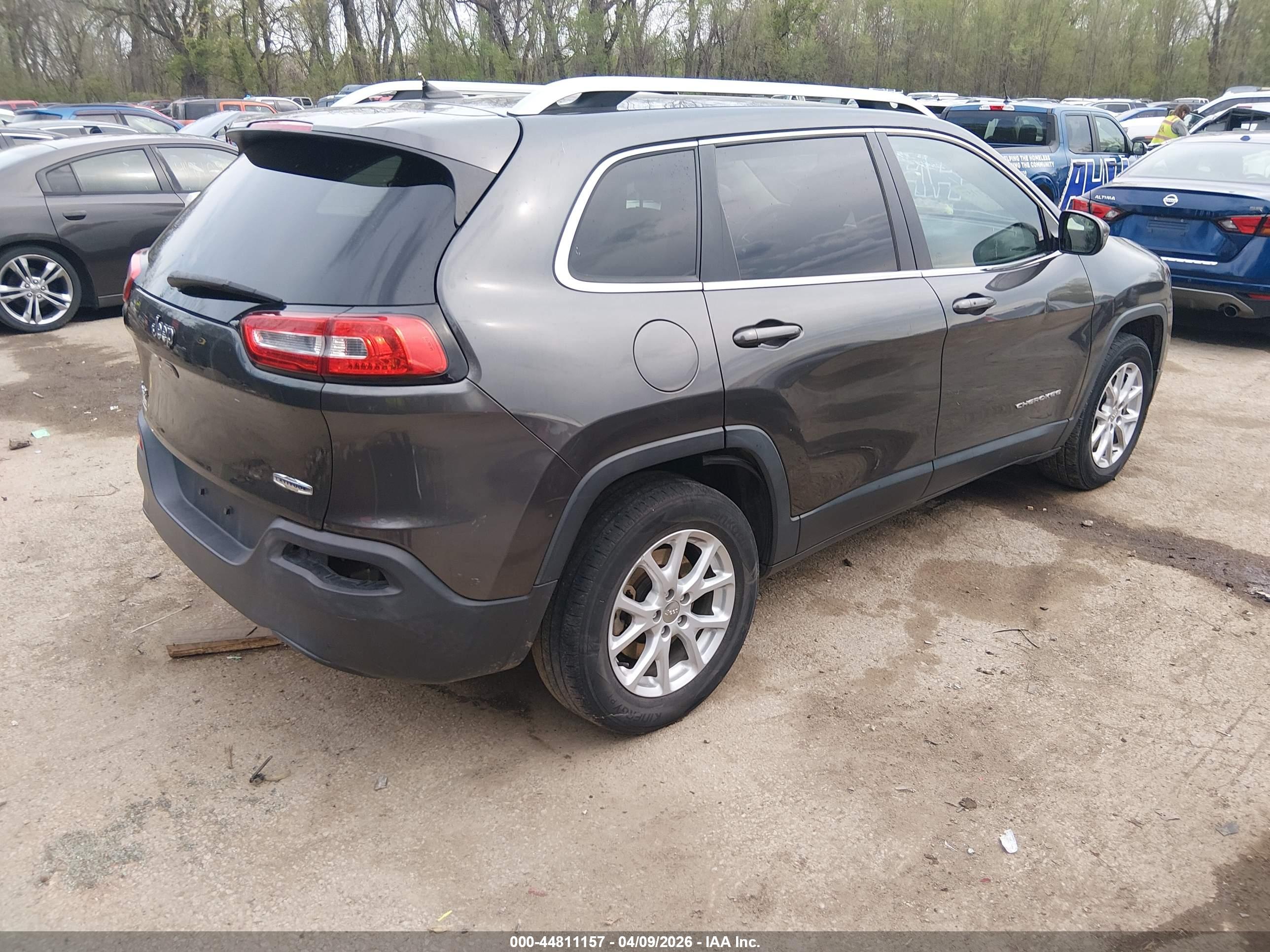 JEEP CHEROKEE image 4