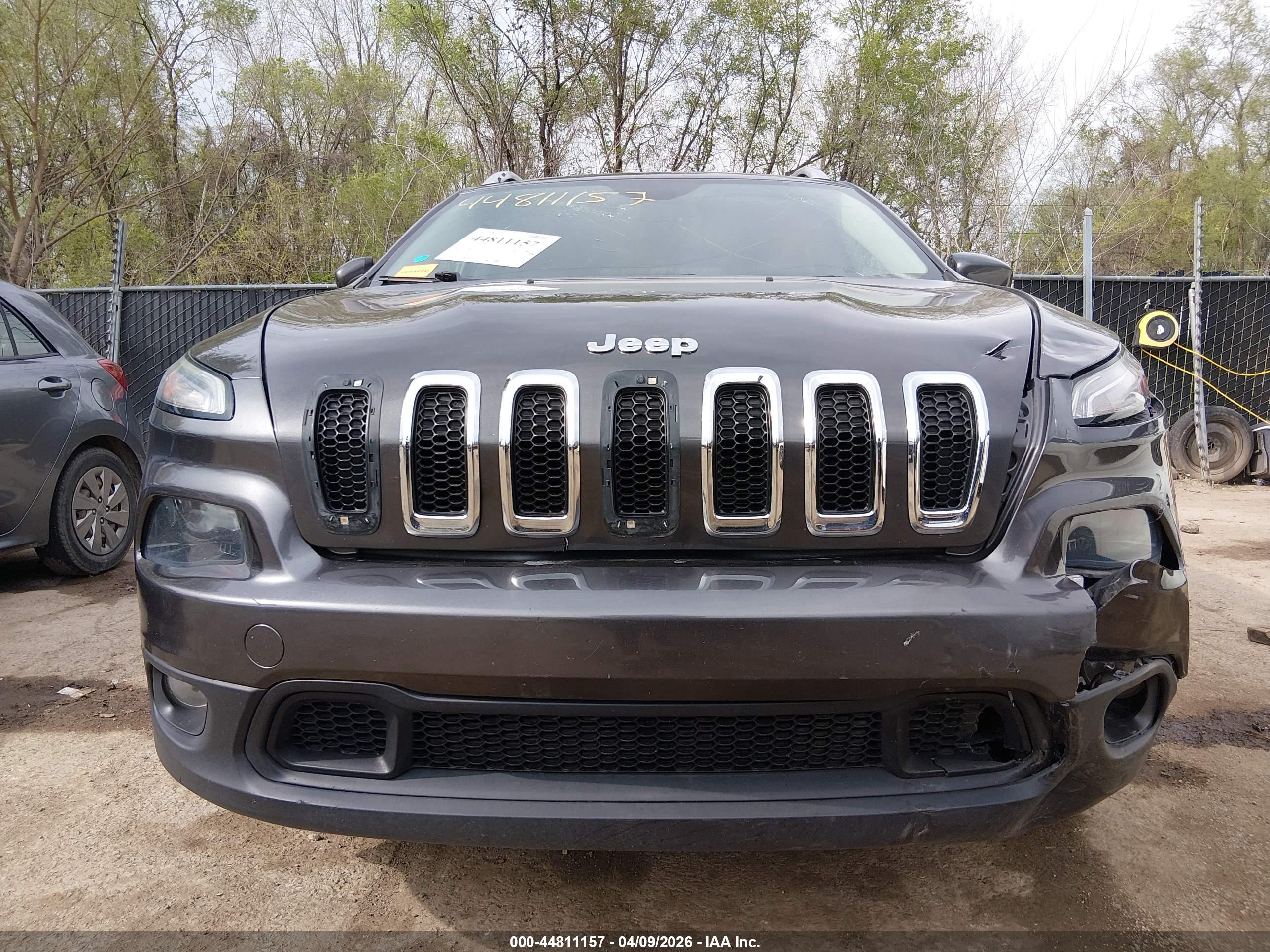 JEEP CHEROKEE image 6