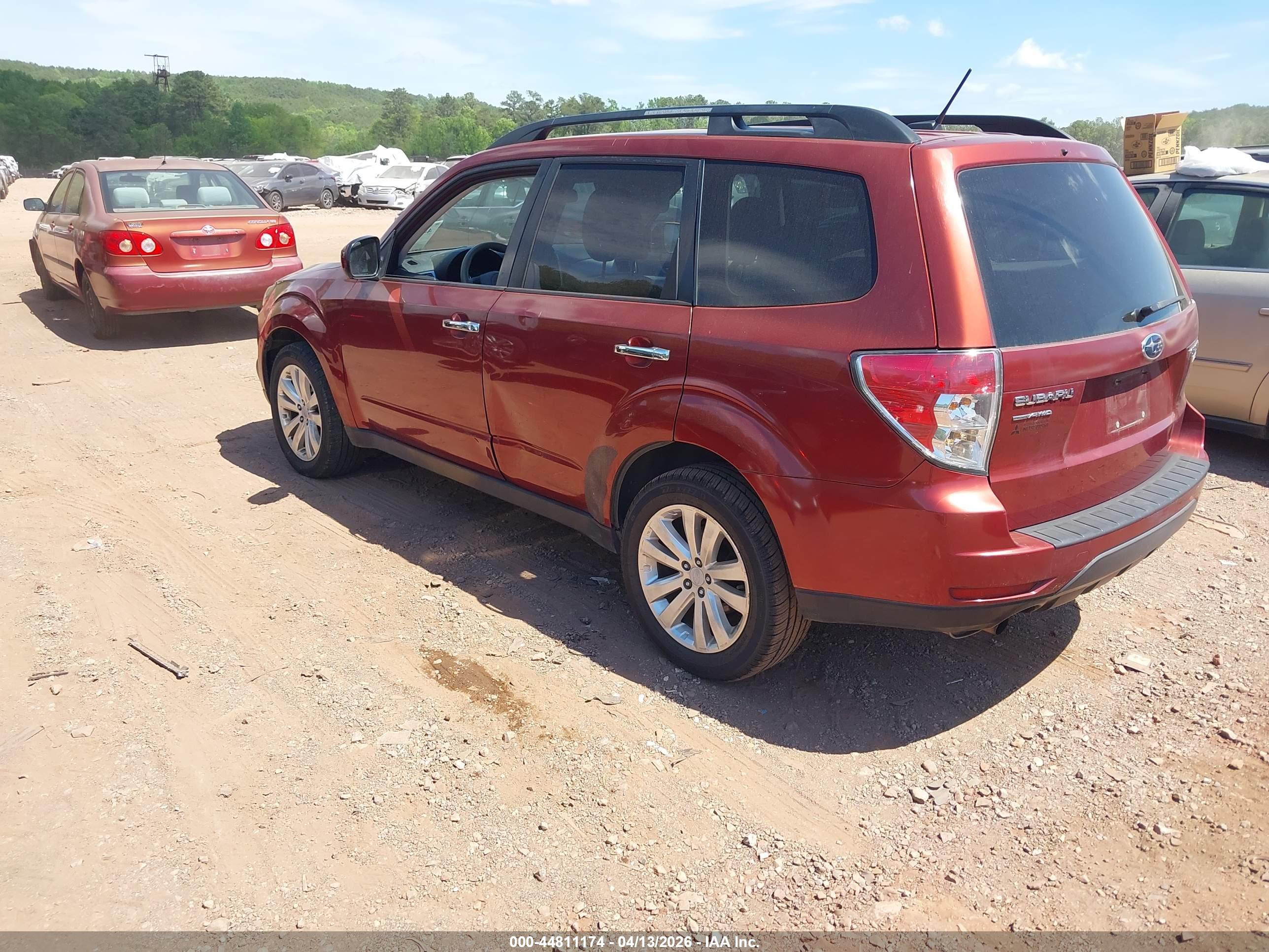 SUBARU FORESTER image 3