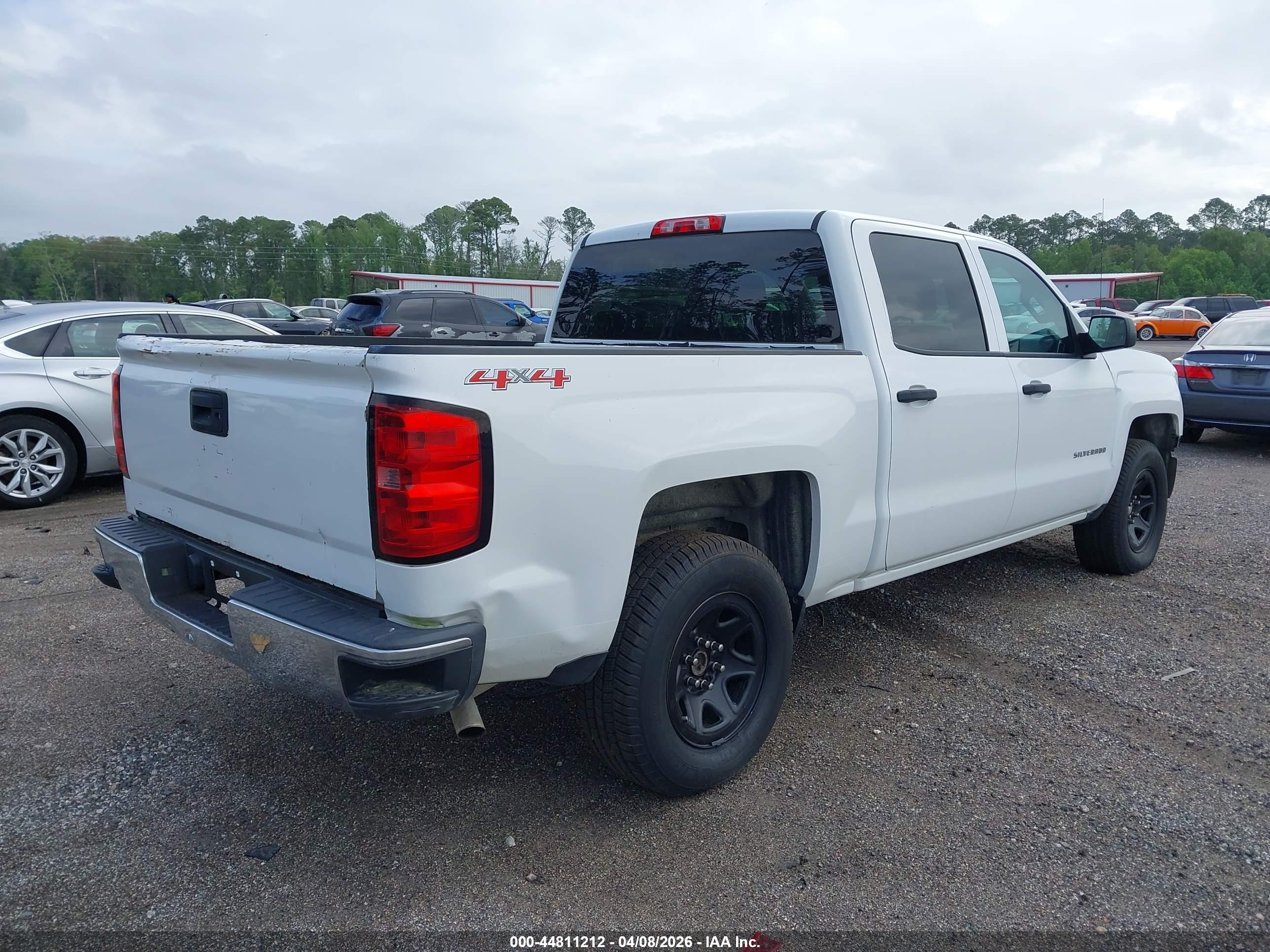 CHEVROLET SILVERADO image 4