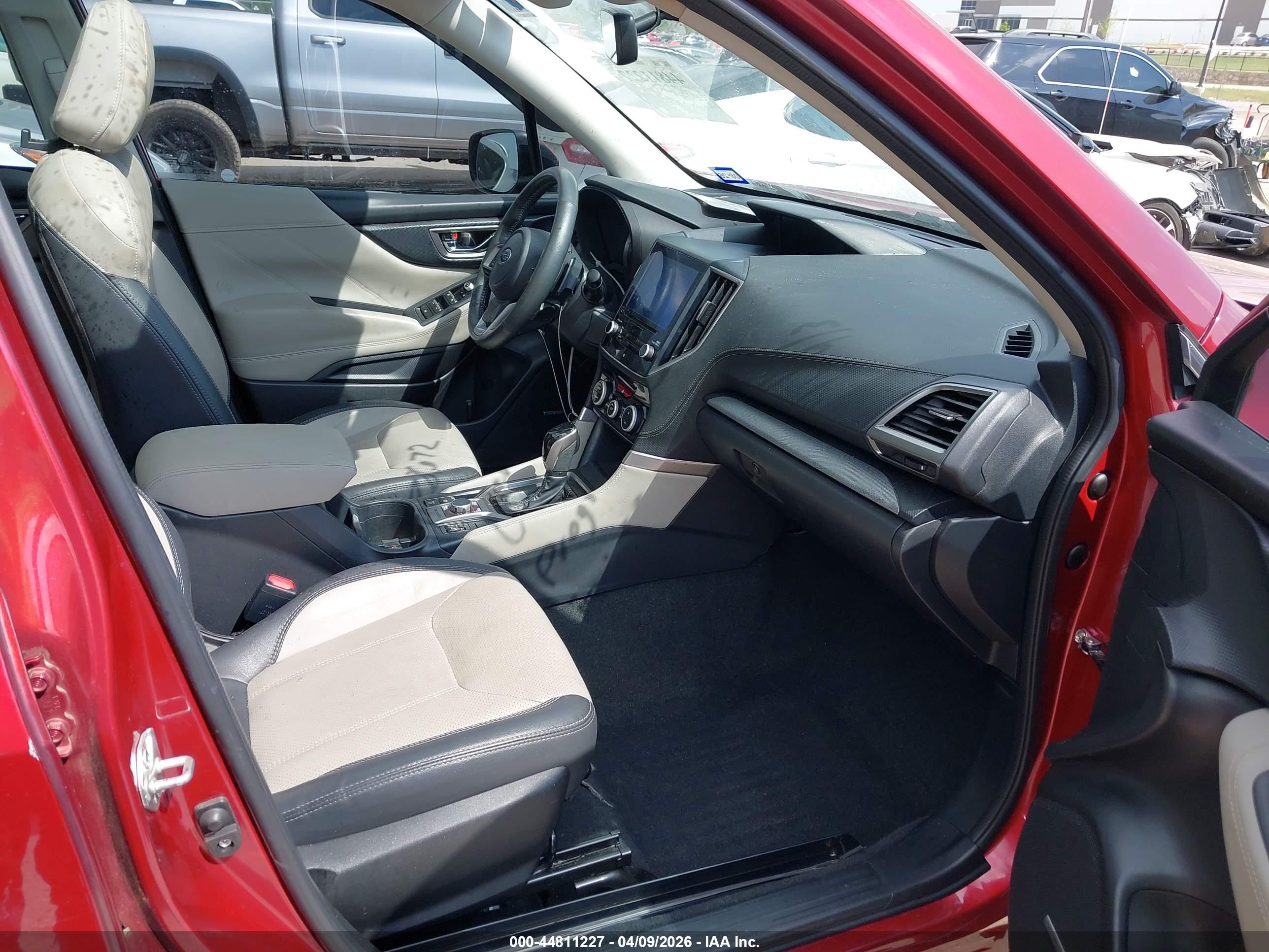 SUBARU FORESTER image 5