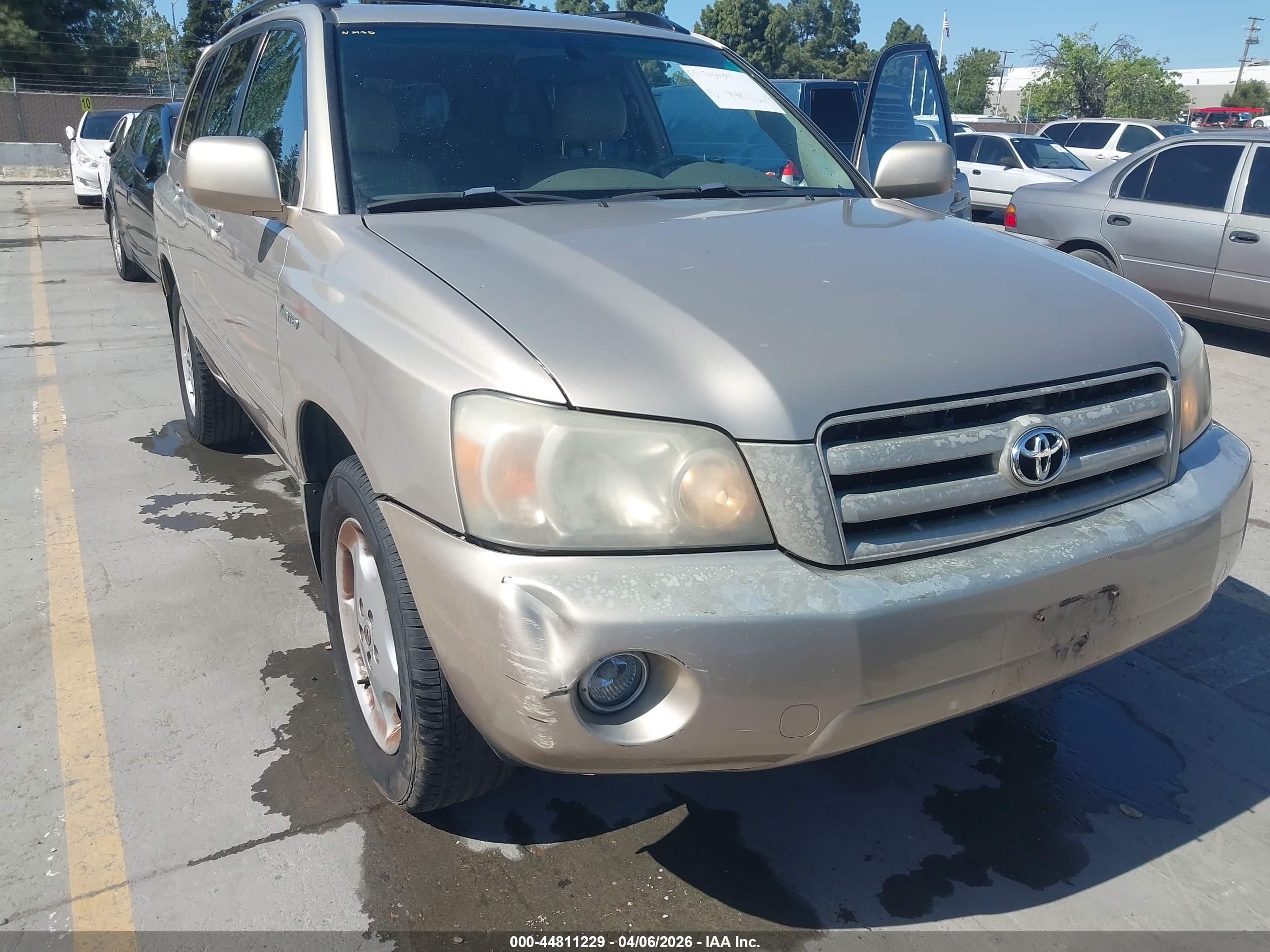 TOYOTA HIGHLANDER image 6