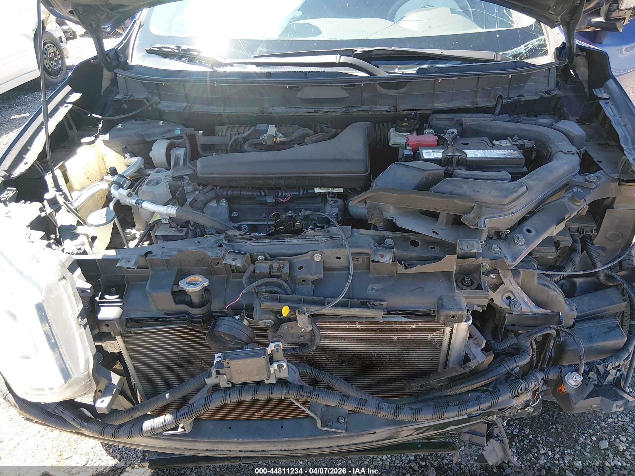 NISSAN ROGUE image 10