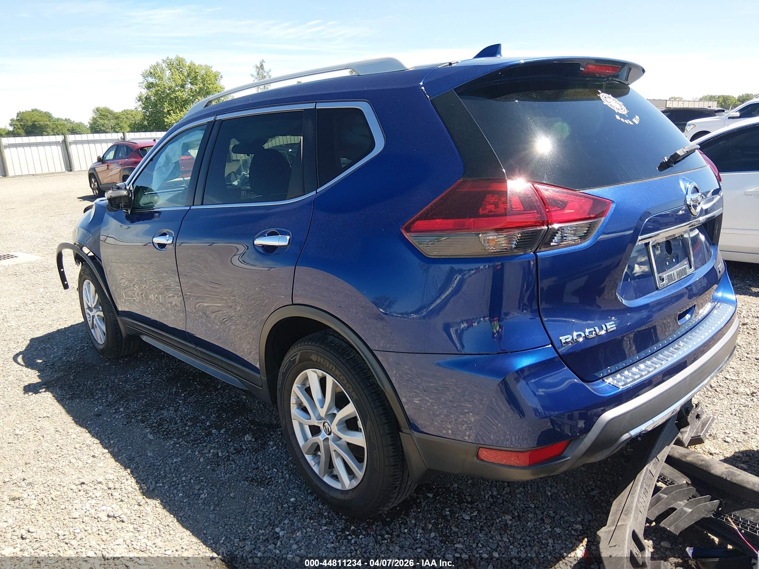 NISSAN ROGUE image 3